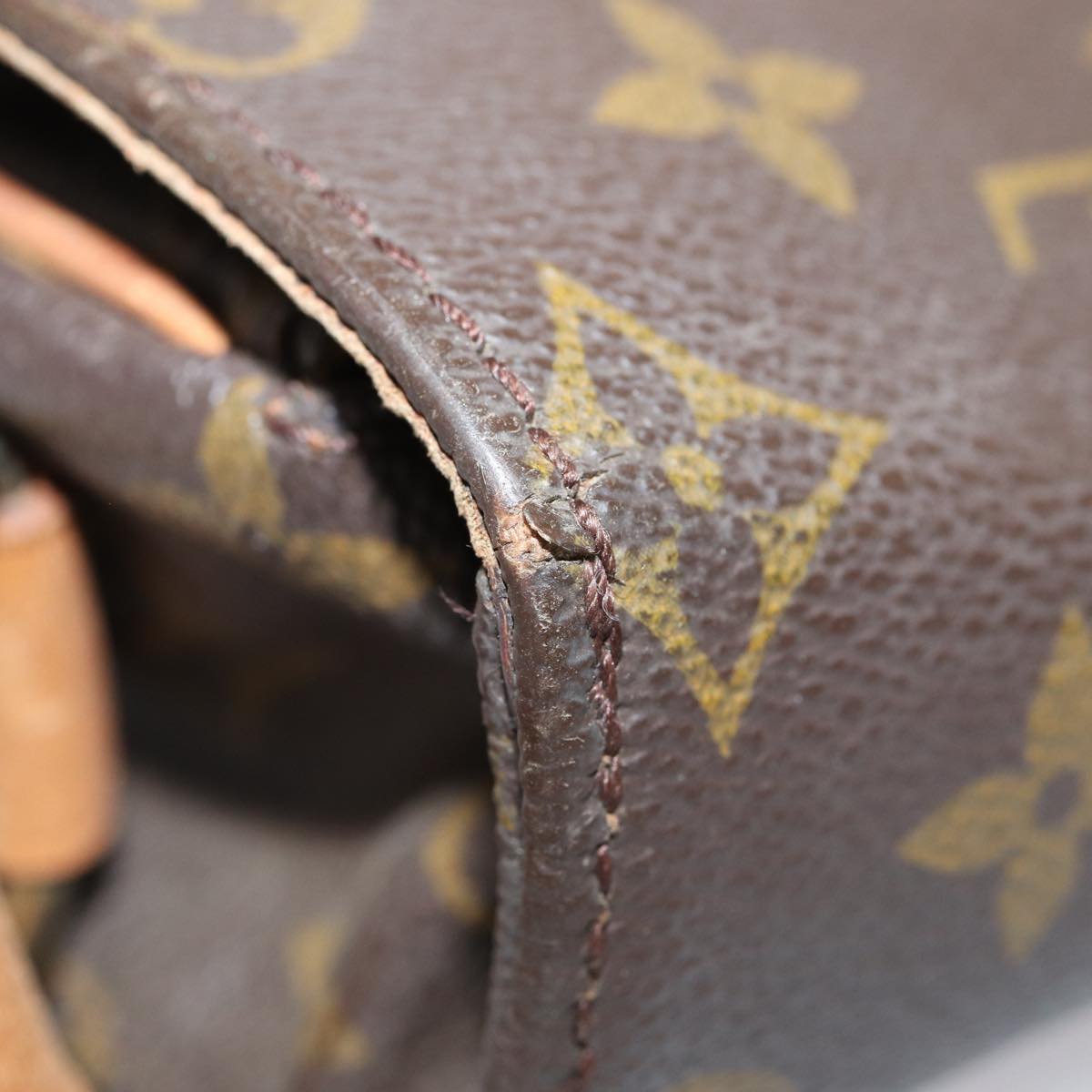 LOUIS VUITTON Cartouchiere 26 Shoulder Bag