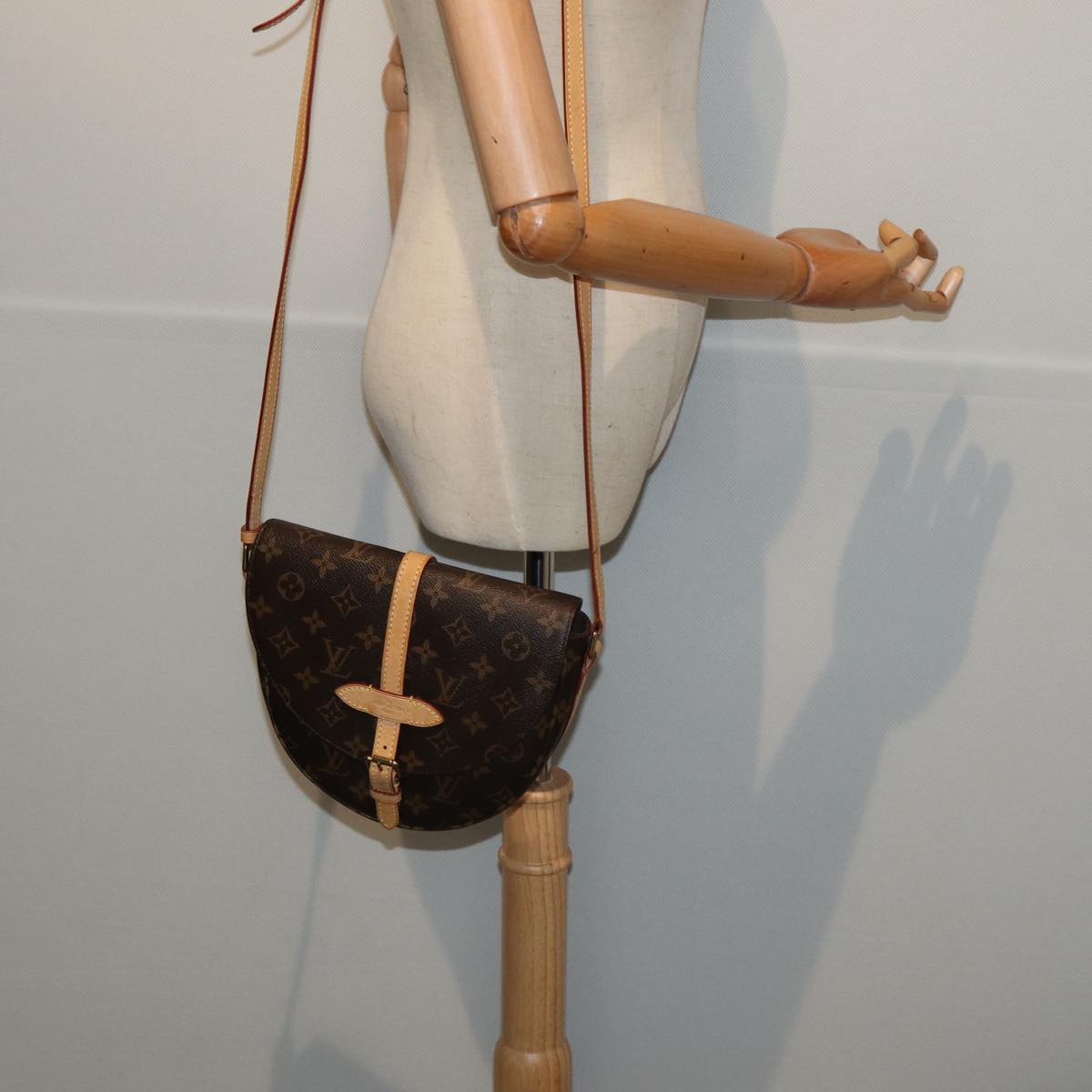 LOUIS VUITTON Chantilly Shoulder Bag