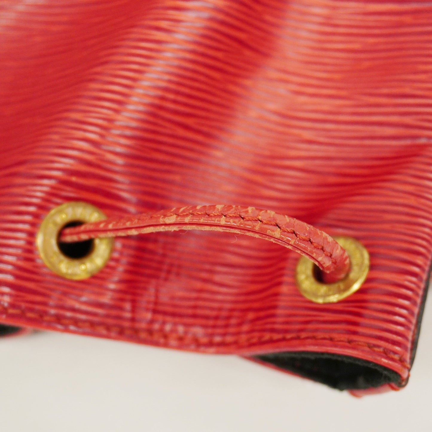 Louis Vuitton Epi Petit Noe M44107 Women's Shoulder Bag Castilian Red