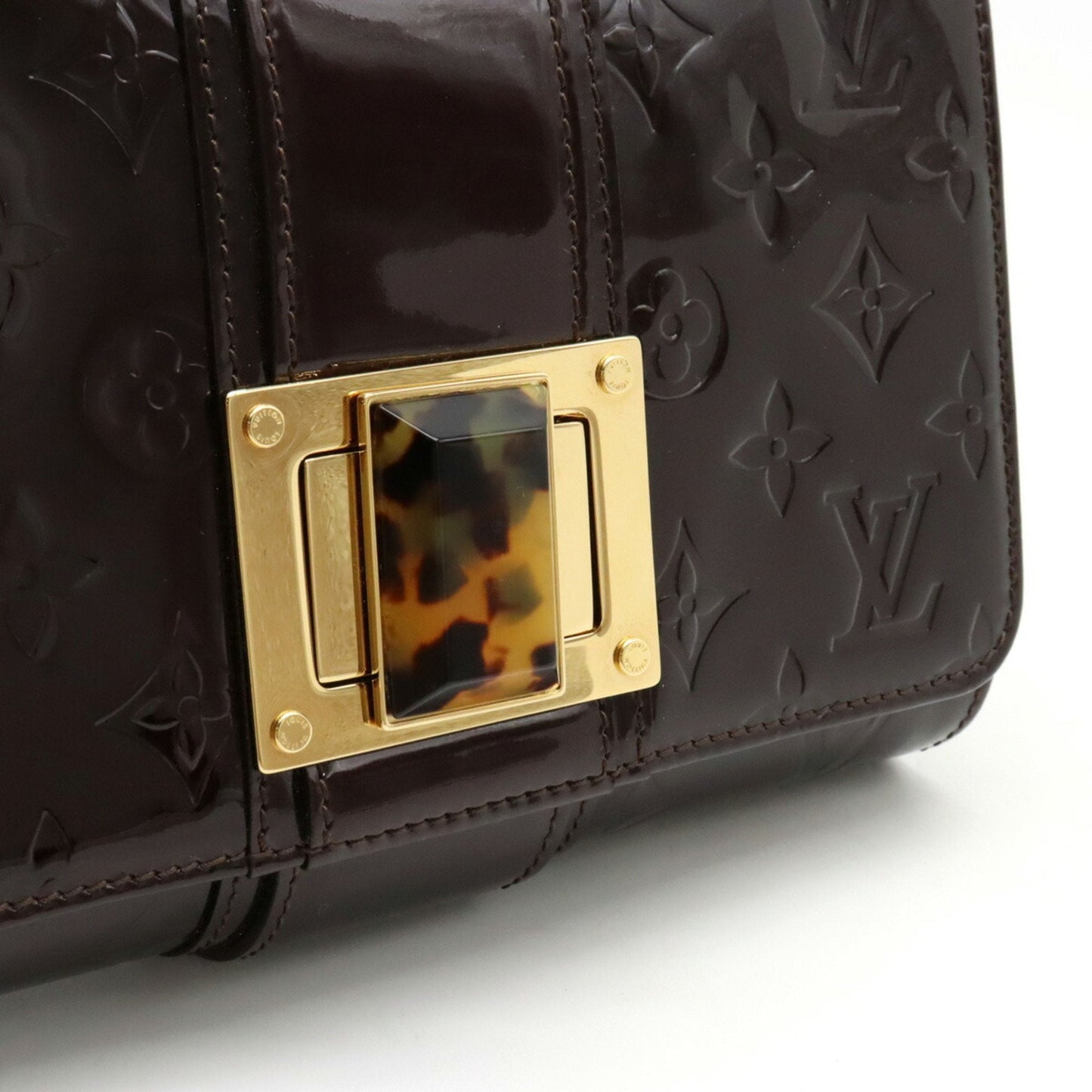LOUIS VUITTON Monogram Vernis Vermont Avenue Chain Bag One Shoulder Amarant M91279