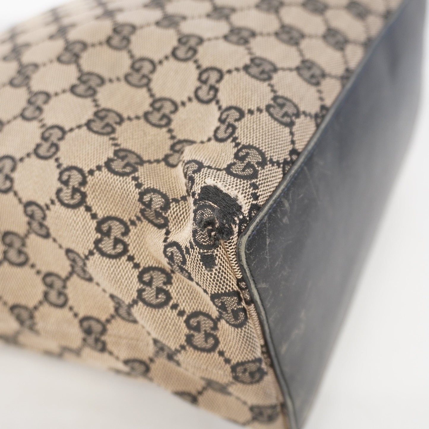 Gucci 002 1098 Women's GG Canvas Tote Bag Black