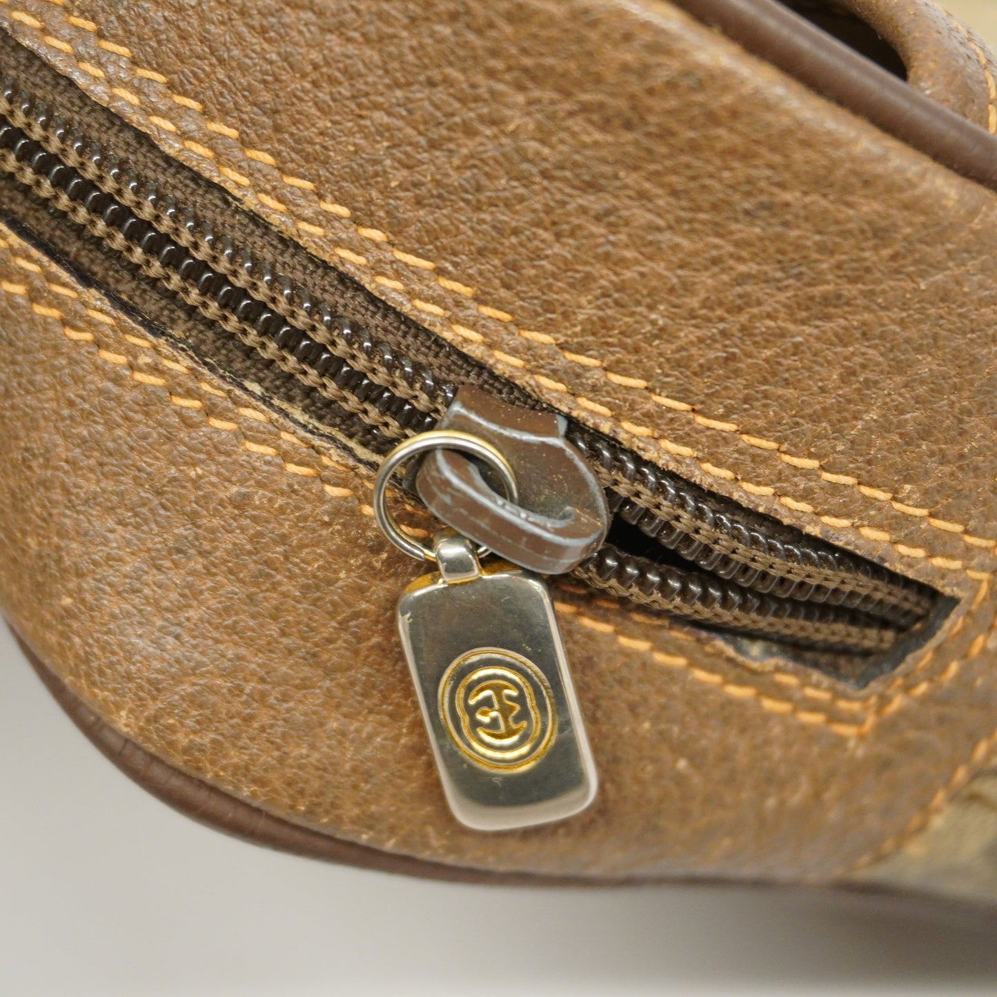 Gucci Clutch Bag 89.01.044 Women's GG Supreme Clutch Bag Beige,Brown