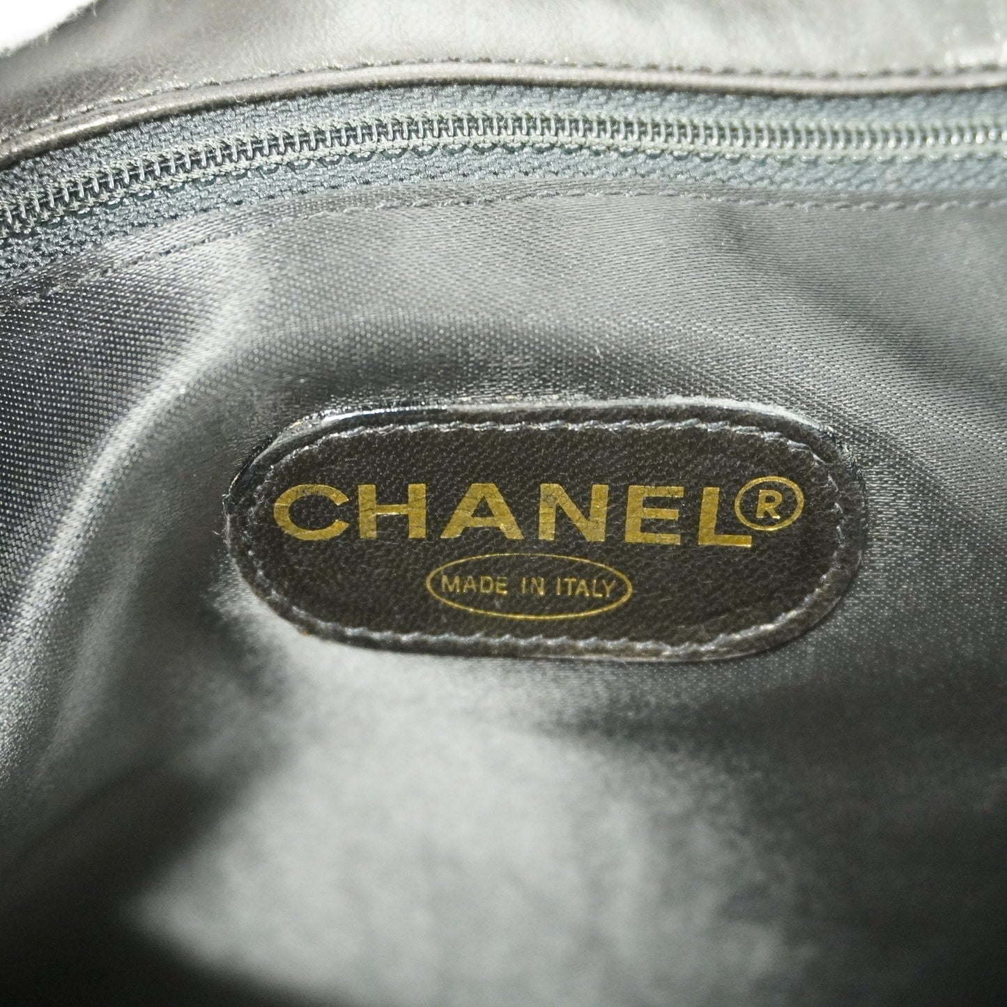 CHANELAuth Matelasse Lambskin Women's Leather Shoulder Bag Black