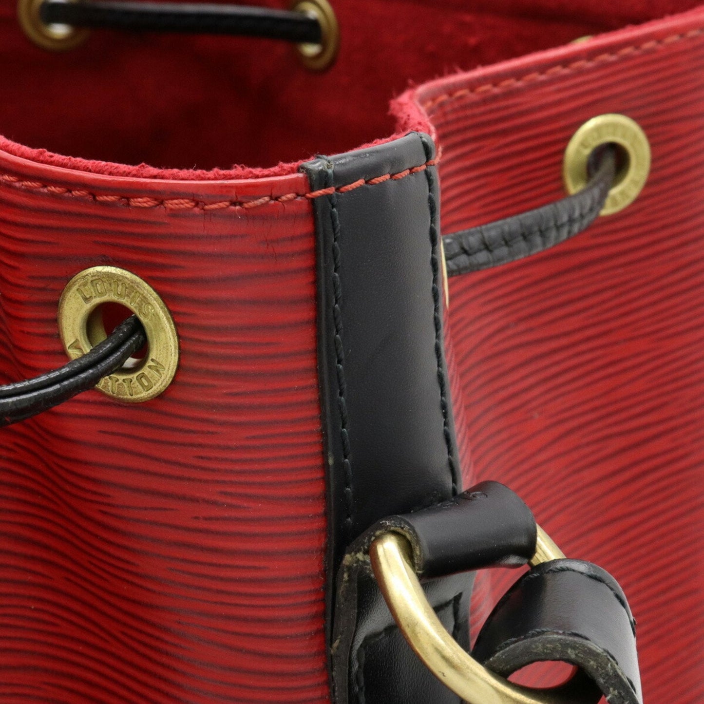LOUIS VUITTON Epi Bicolor Petit Noe Shoulder Bag Leather Castilian Red Noir Black M44172