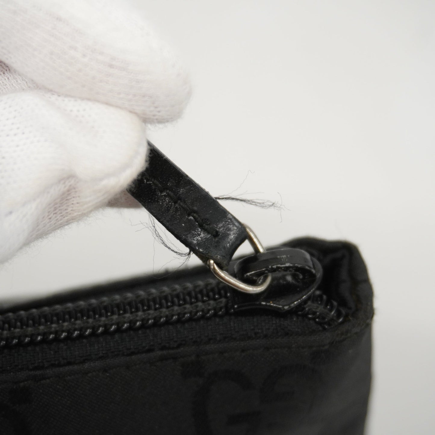GUCCIAuth Pouch 039 1117 Women's Nylon Pouch Black
