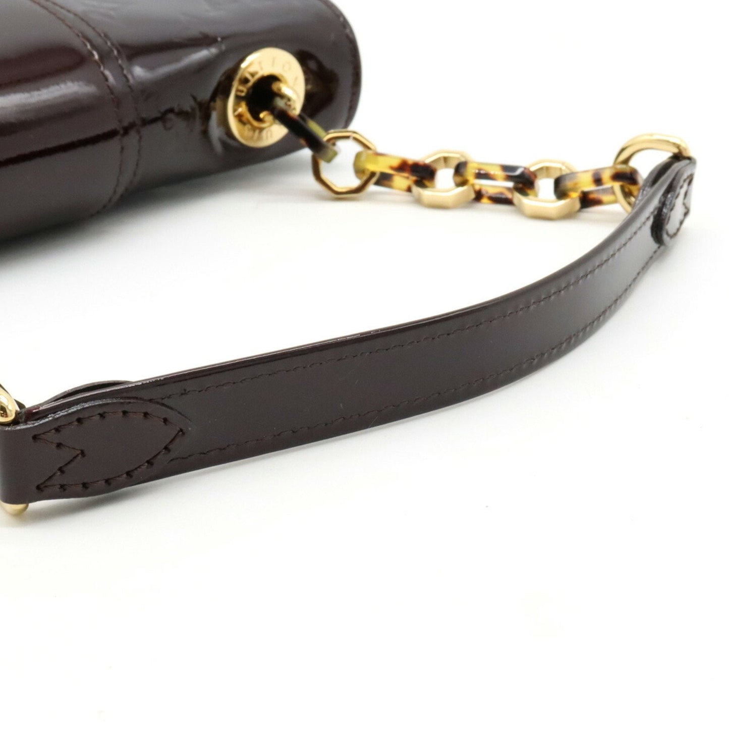 LOUIS VUITTON Monogram Vernis Vermont Avenue Chain Bag One Shoulder Amarant M91279