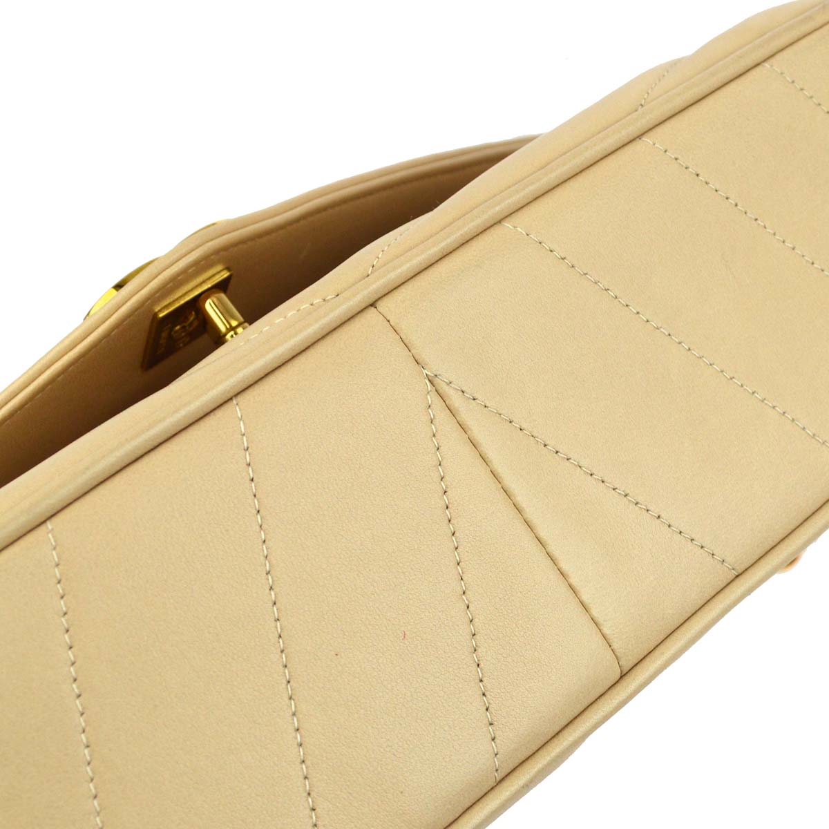 Chanel 1994-1996 Beige Lambskin Chevron Shoulder Bag