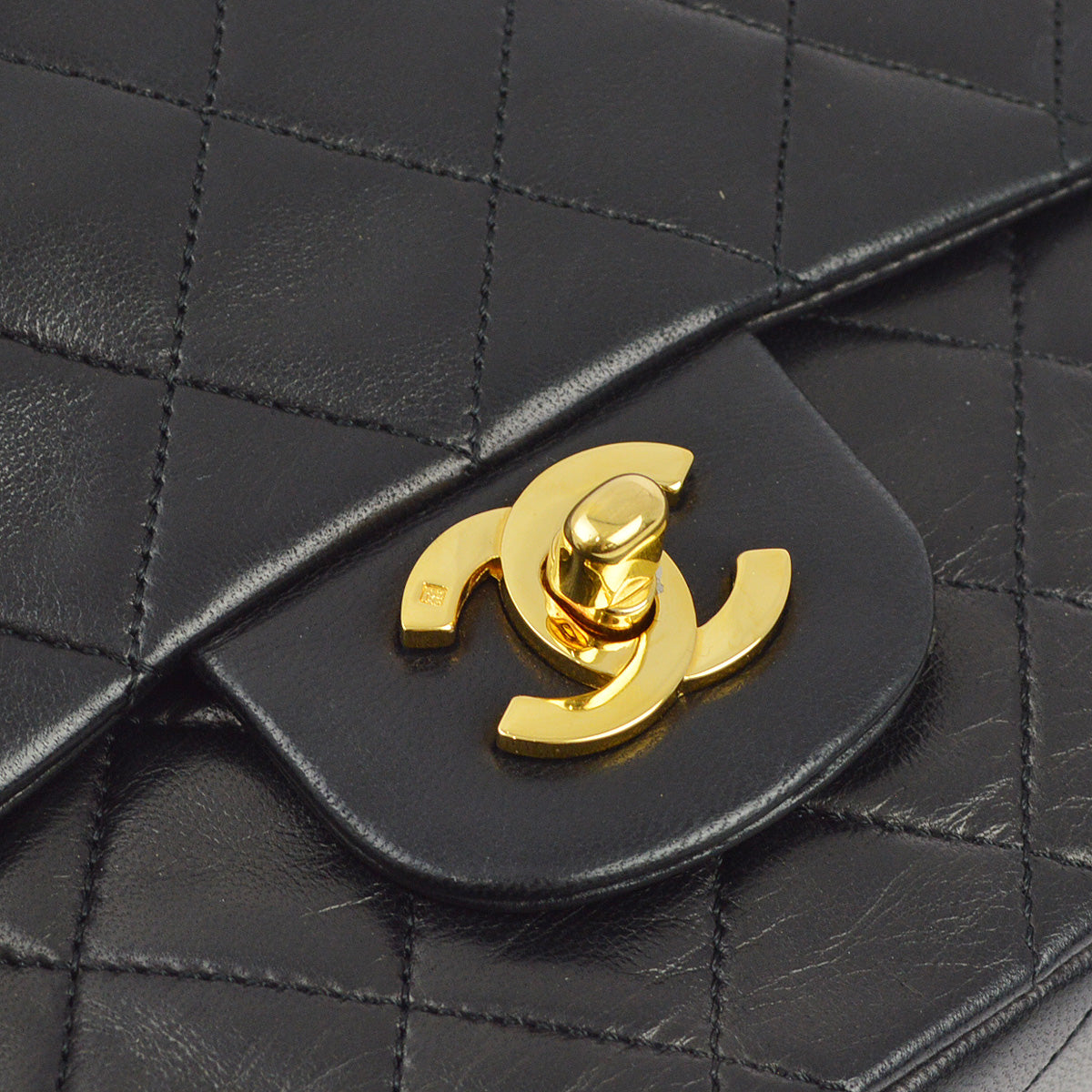 Chanel 1989-1991 Black Lambskin Medium Classic Double Flap Shoulder Bag