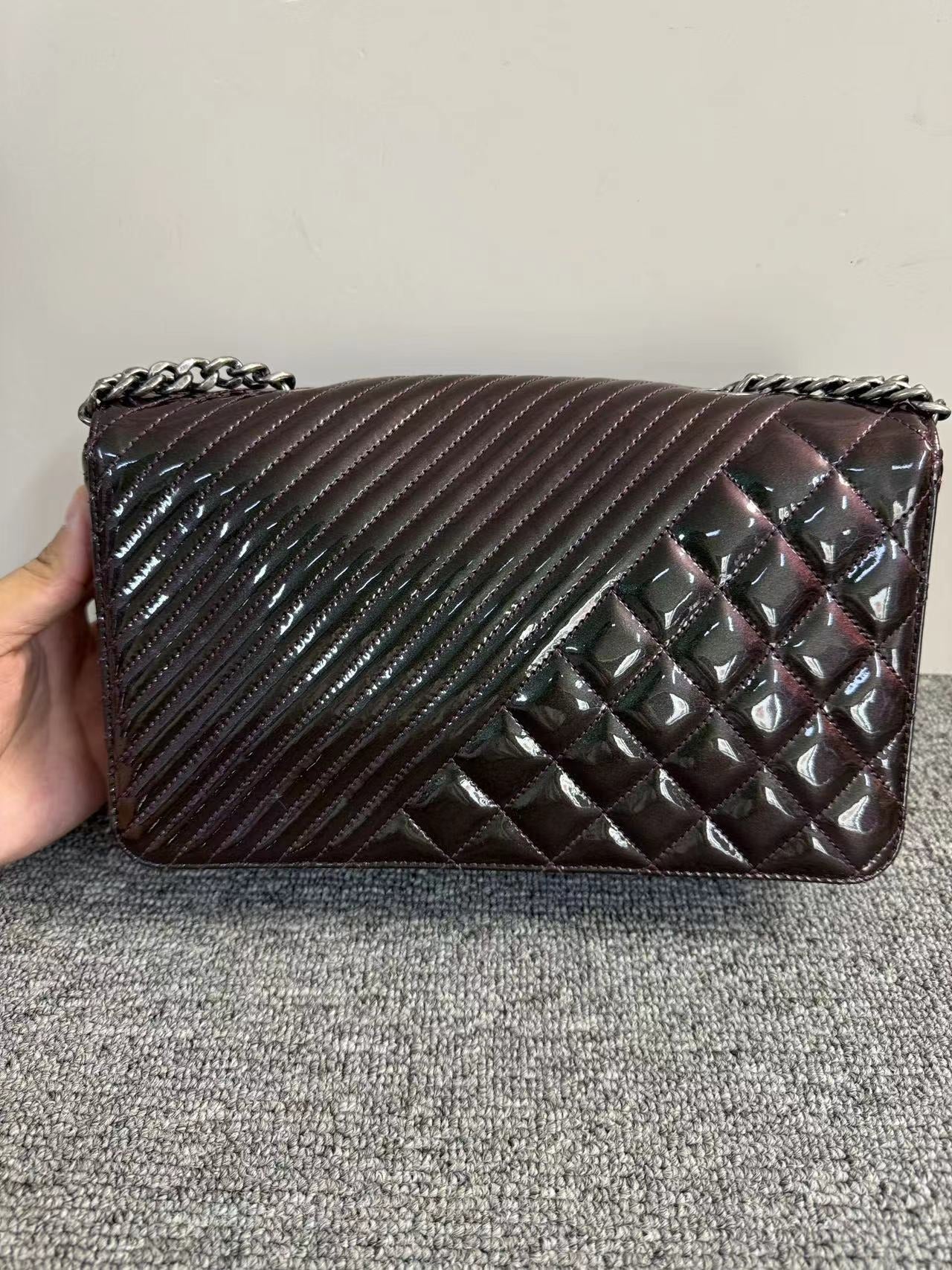 Chanel Leather Quilted Chain Shoulder Bag with Dustbag and Card