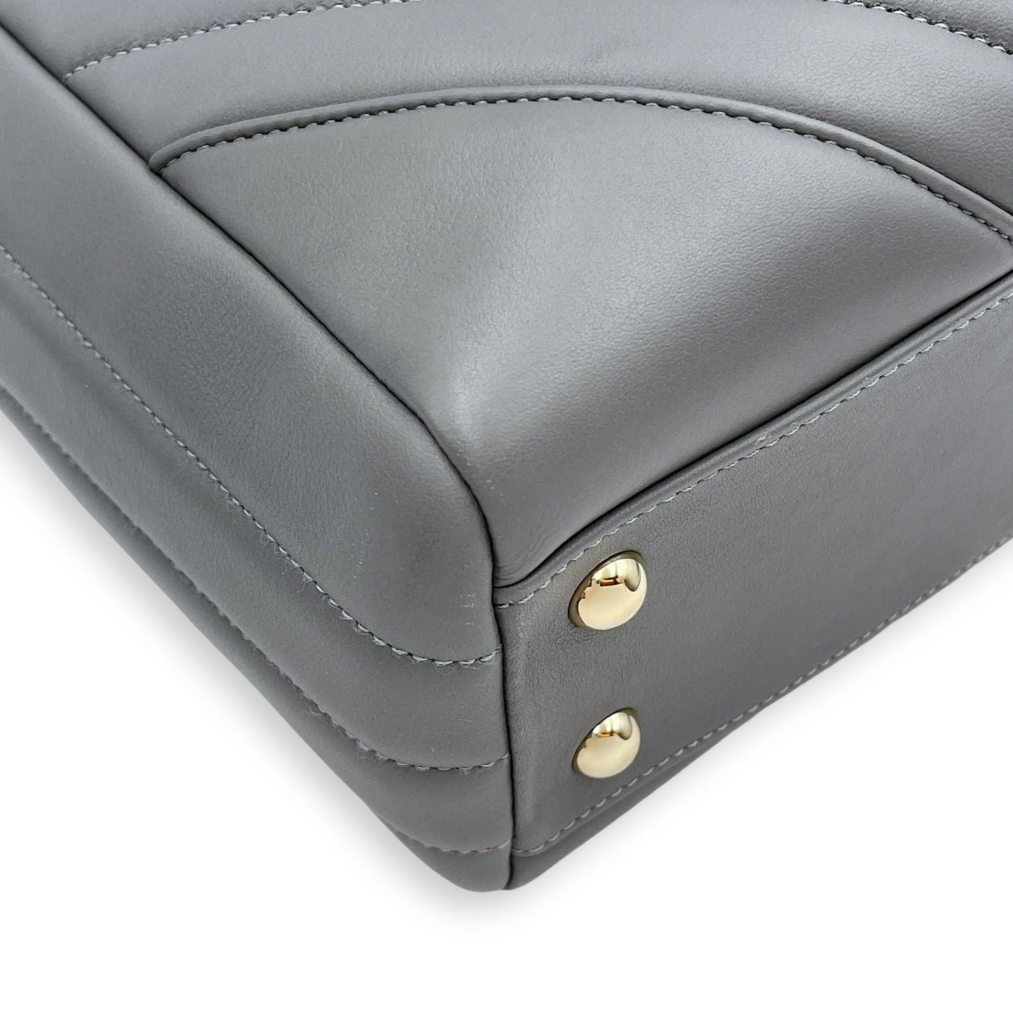 Chevron Print Seasonal Tote 25x21x9cm Grey Shoulder Bag in Lambskin, Gold hardware