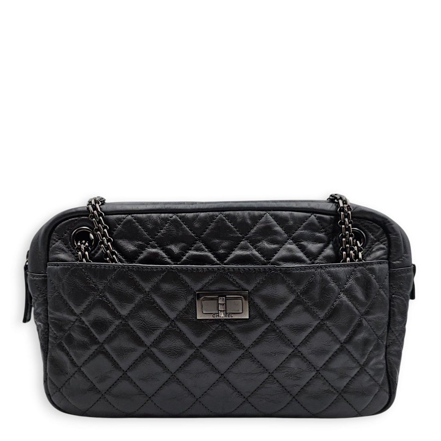2.55 Reissue Camera Bag 28x18x8cm Black Shoulder Bag in Distressed Leather, Black chrome hardware
