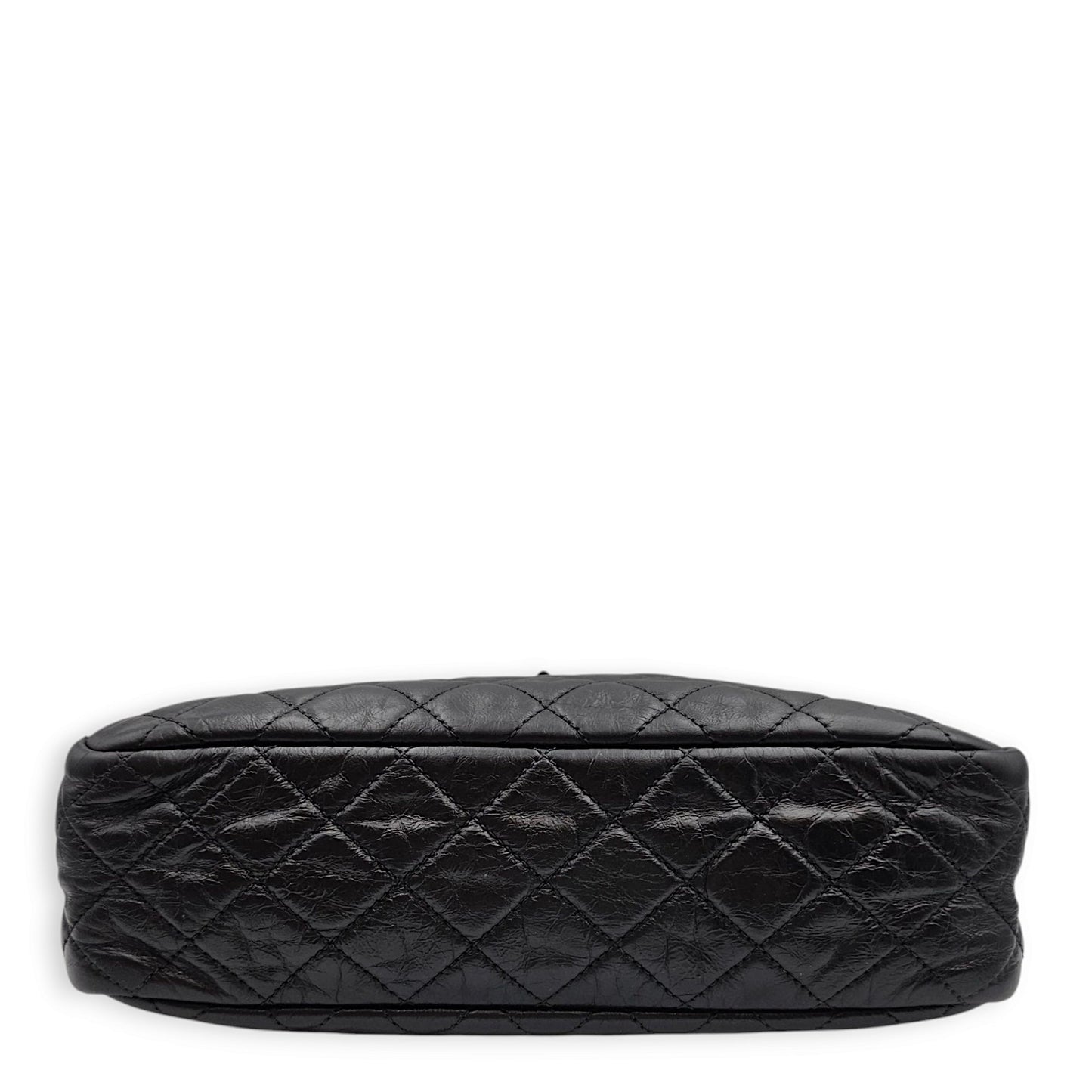 2.55 Reissue Camera Bag 28x18x8cm Black Shoulder Bag in Distressed Leather, Black chrome hardware