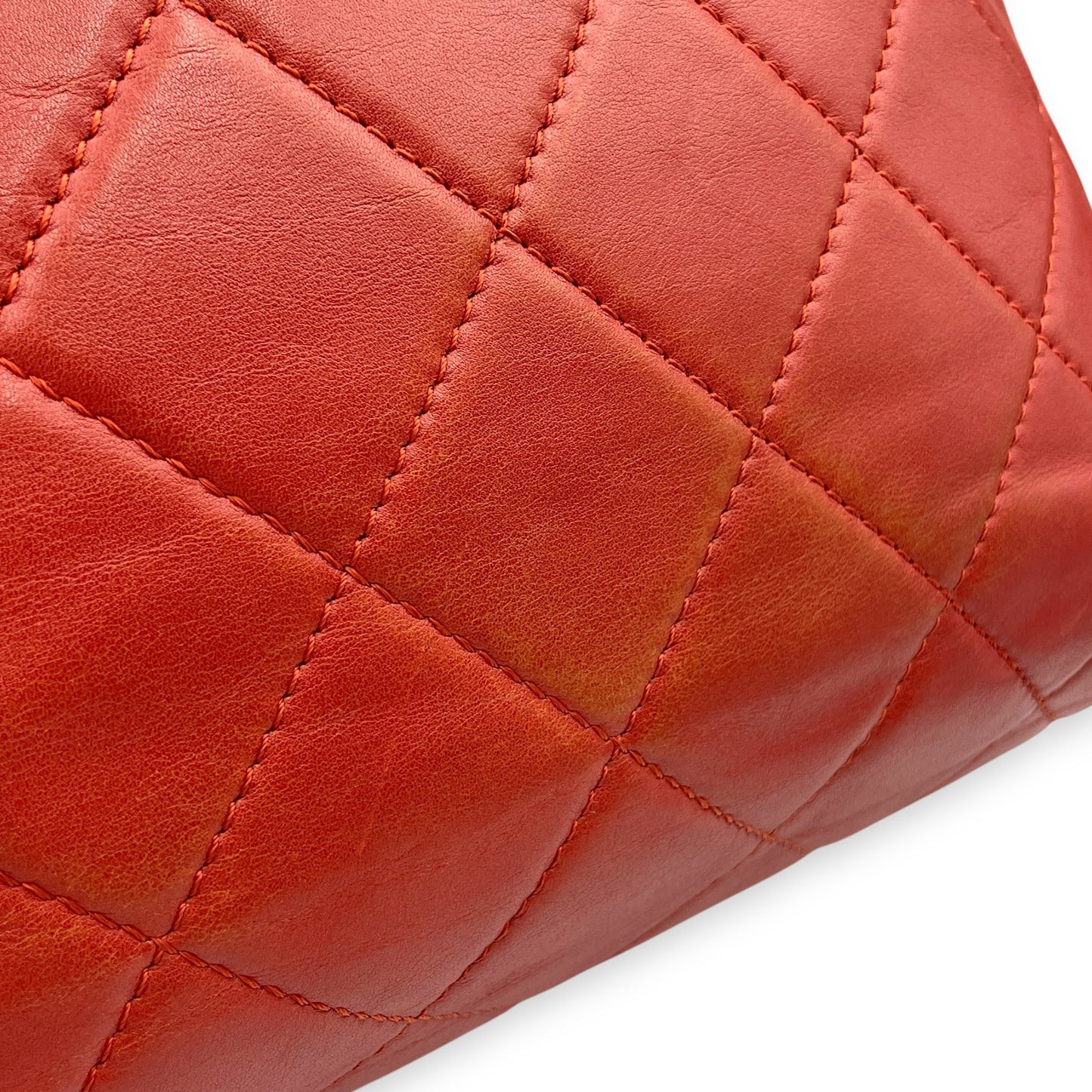 Seasonal Quilted Tote 29x27x9.5cm Red Shoulder Bag in Calfskin, Silver hardware