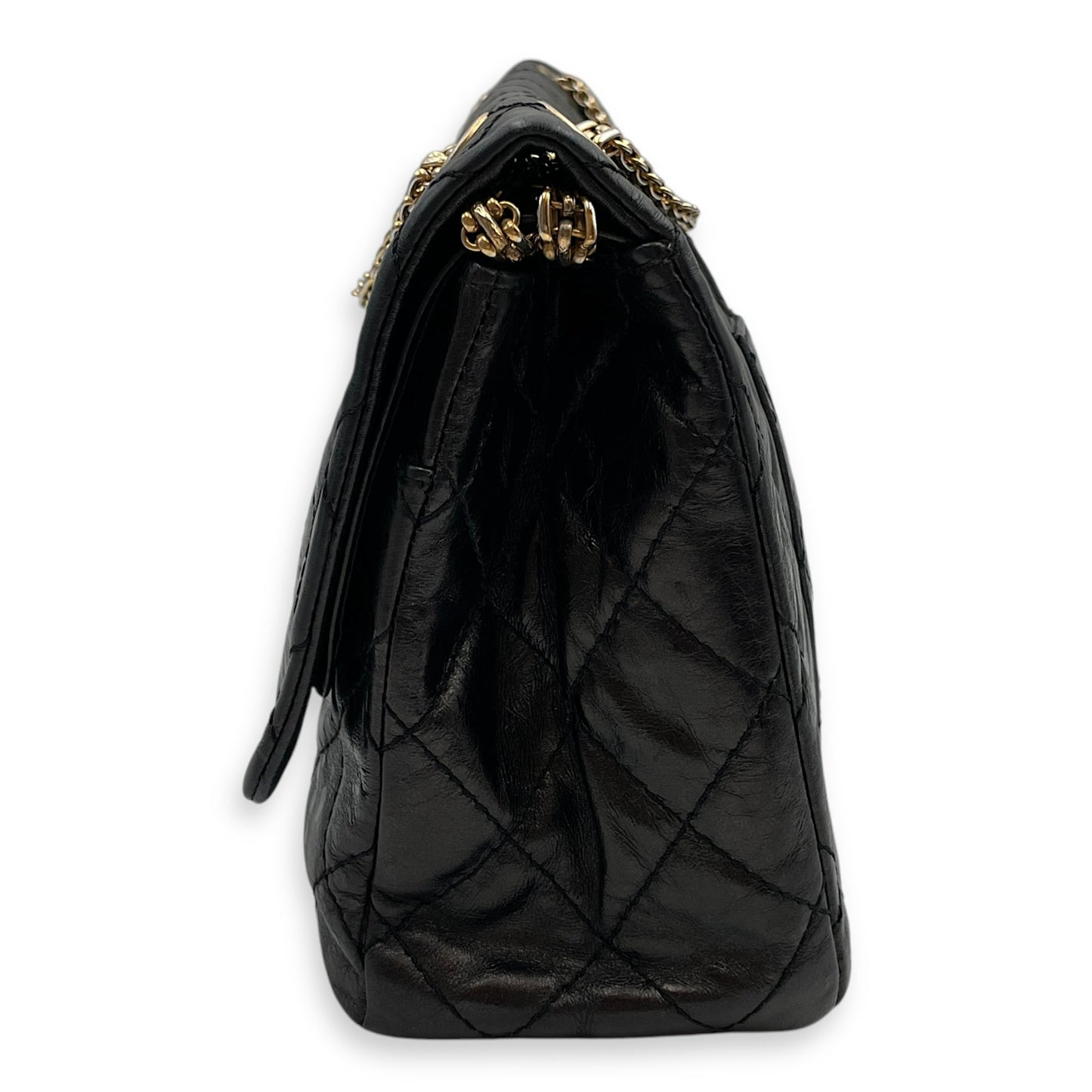 2.55 Reissue (31cm) Black Shoulder Bag in Distressed Leather, Gold hardware