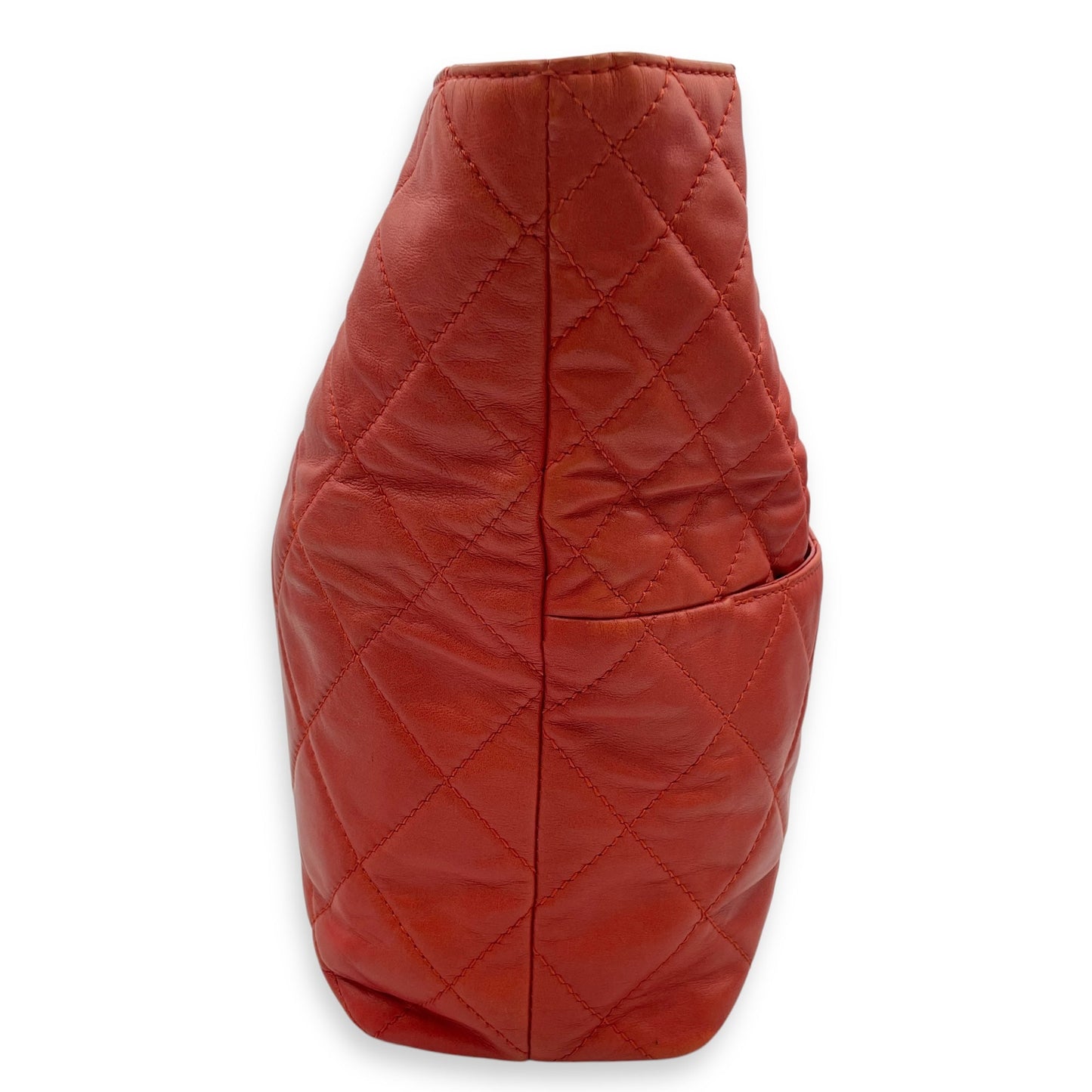 Seasonal Quilted Tote 29x27x9.5cm Red Shoulder Bag in Calfskin, Silver hardware