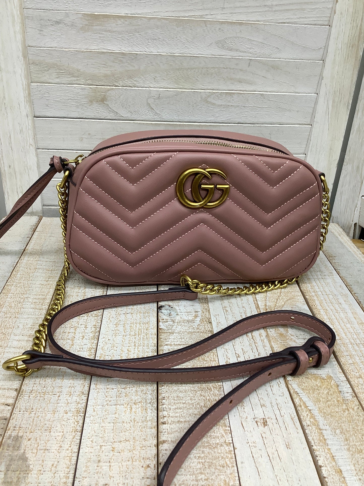 Crossbody Luxury Designer By Gucci Size: Medium