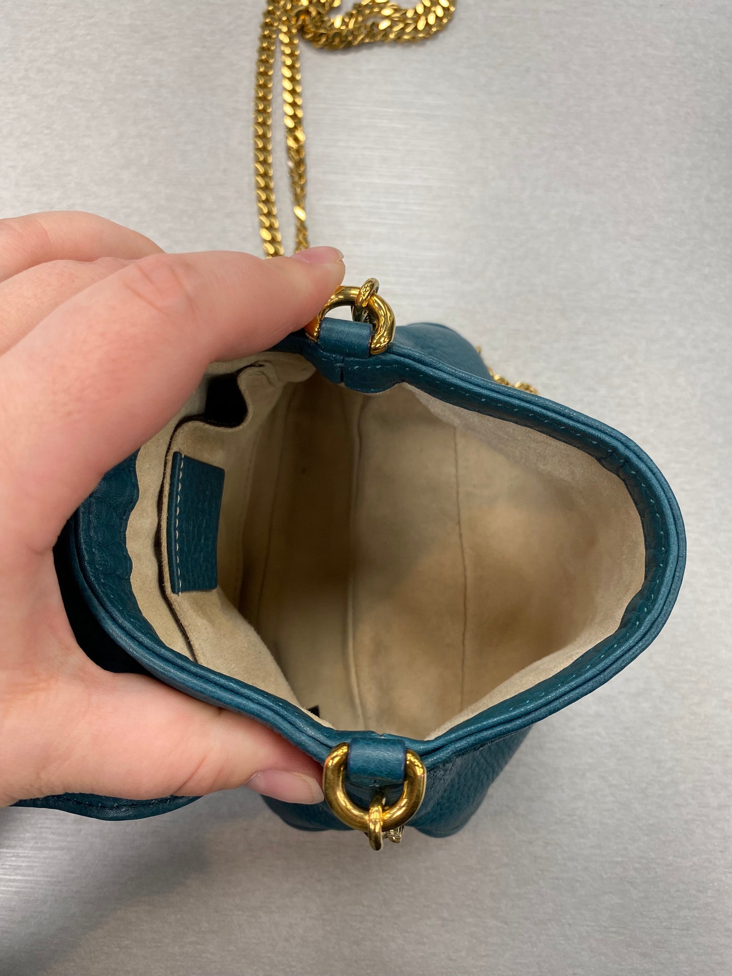 Crossbody Luxury Designer By Gucci Size: Small