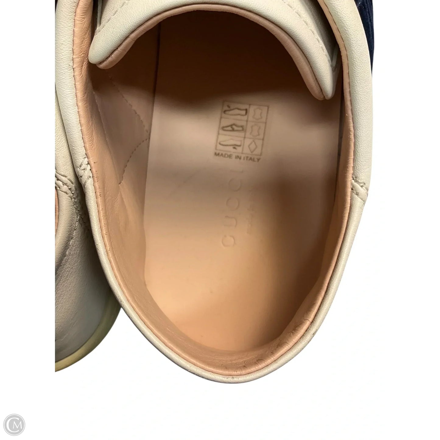 Shoes Luxury Designer By Gucci In Cream, Size: 7