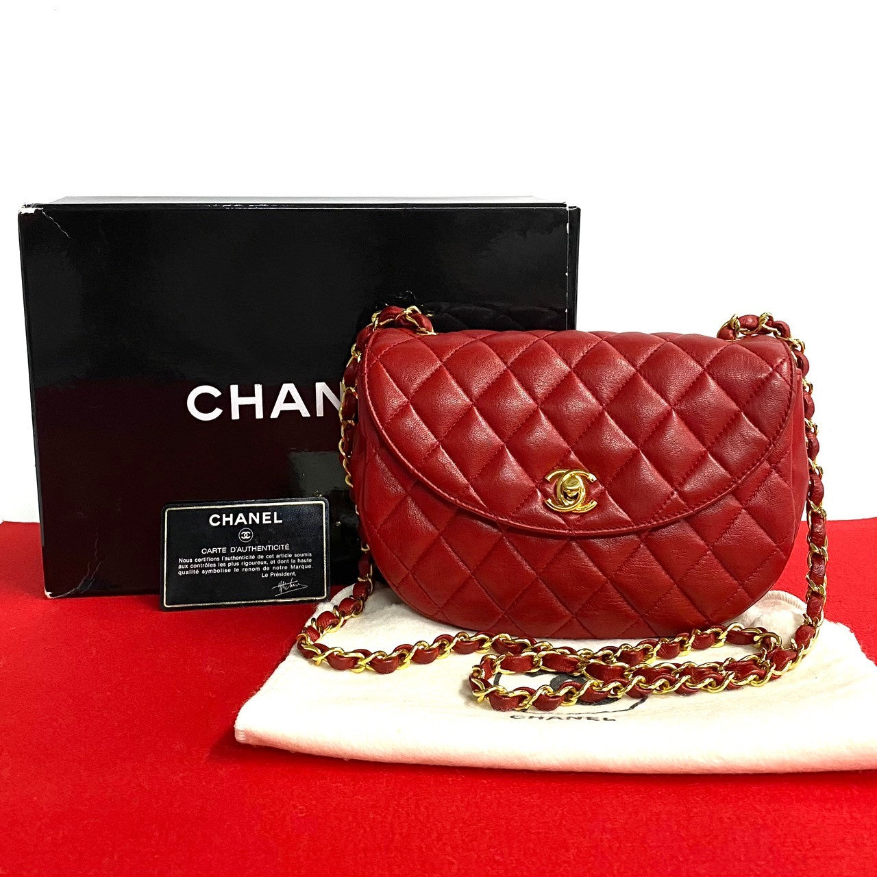 CHANEL Shoulder Bag lambskin Red Matrasse