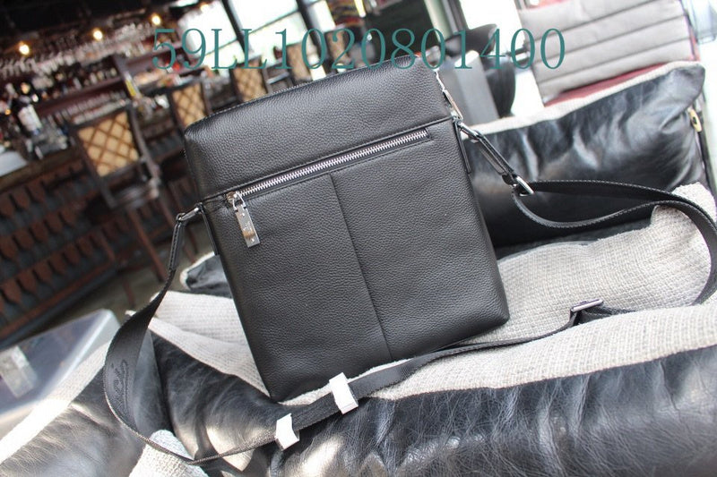 Gucci Bags - The Tote 900