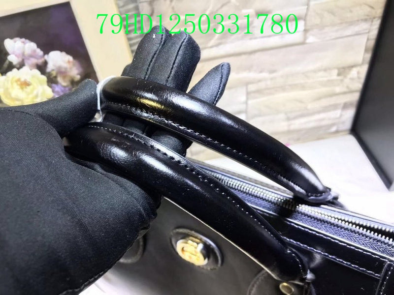 Gucci Bags - The Tote 975
