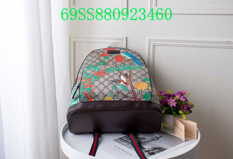 Gucci Bags - The Tote 1098