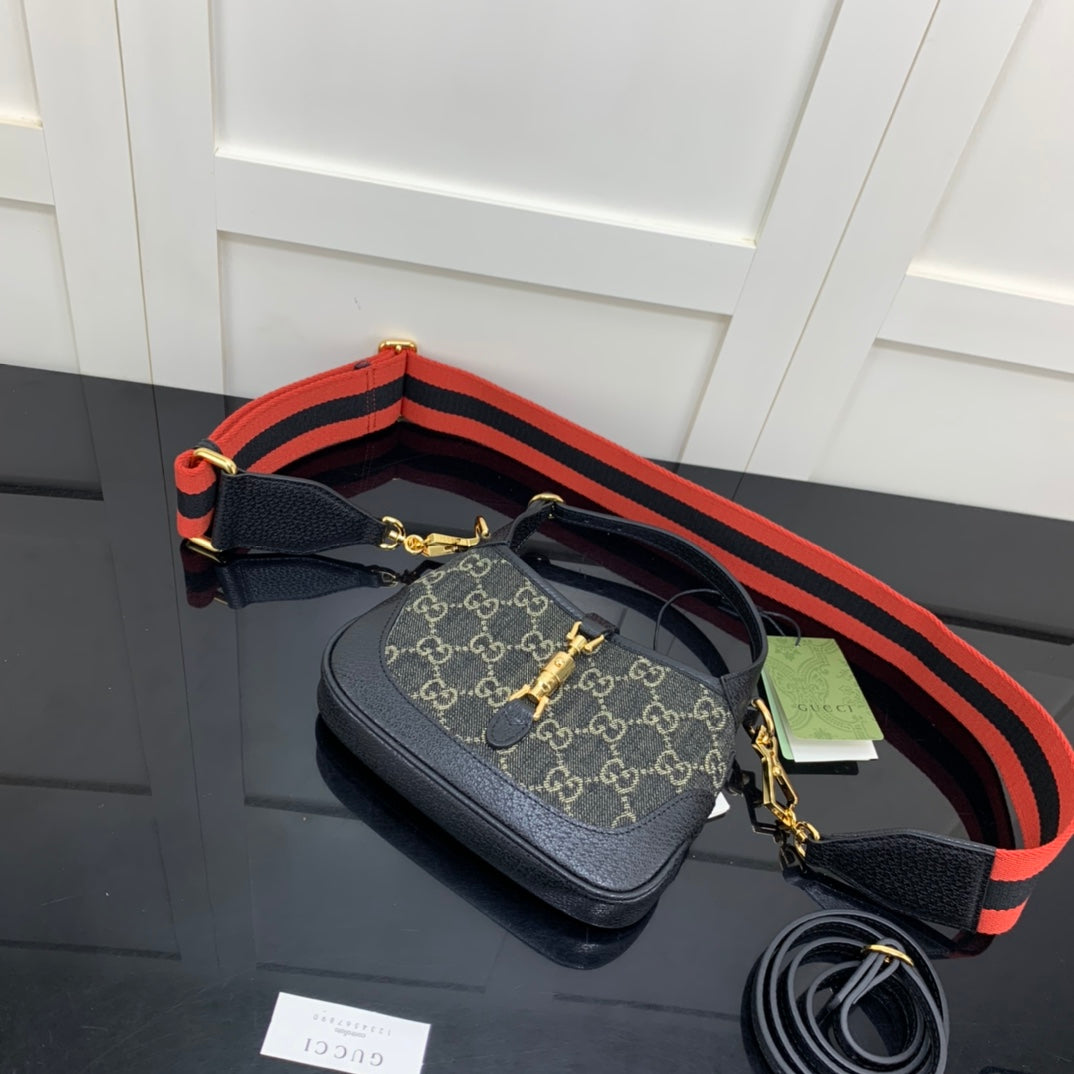 BOLSA GUCCI JACKIE MINI 19