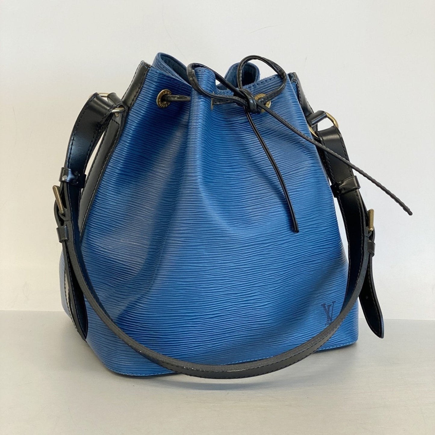 Louis Vuitton Noir Toledo blue Shoulder Bag