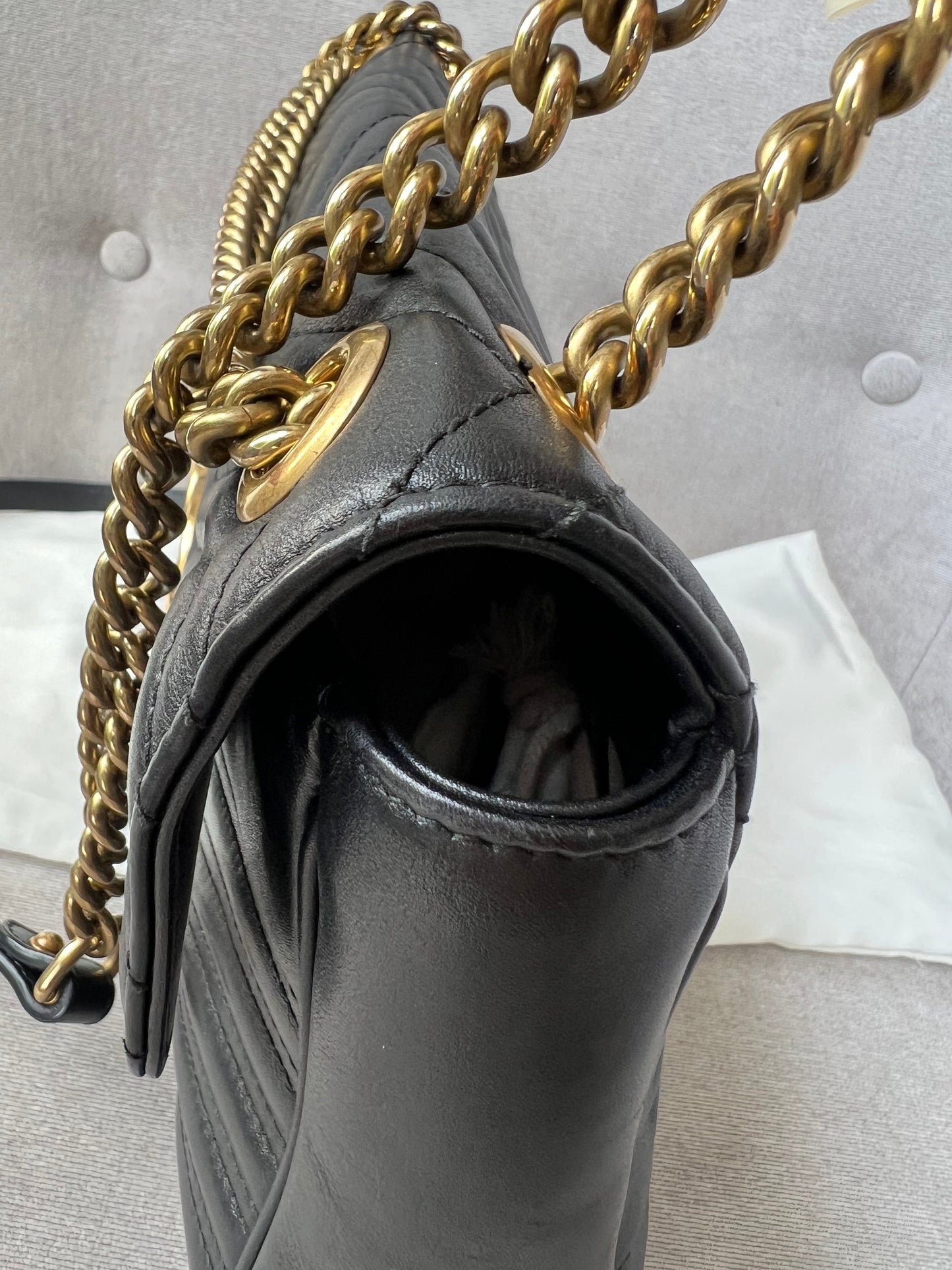 Gucci GG Black Marmont Medium Shoulder Bag