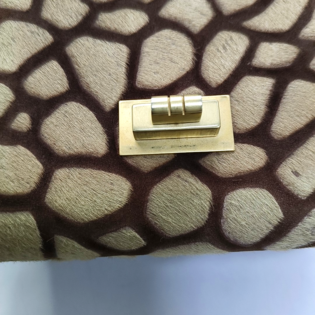 Chanel Brown Beige Giraffe Print Pony Hair Accordion 2.55 Reissue Shoulder bag