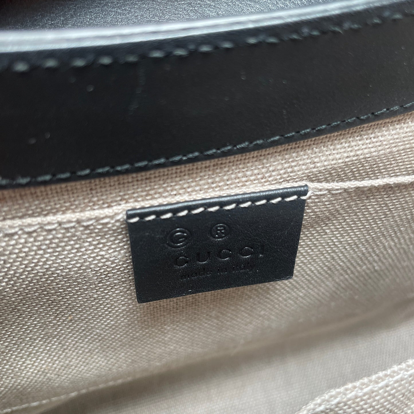 GUCCI Emily Guccissima Chain Shoulder Bag - Black