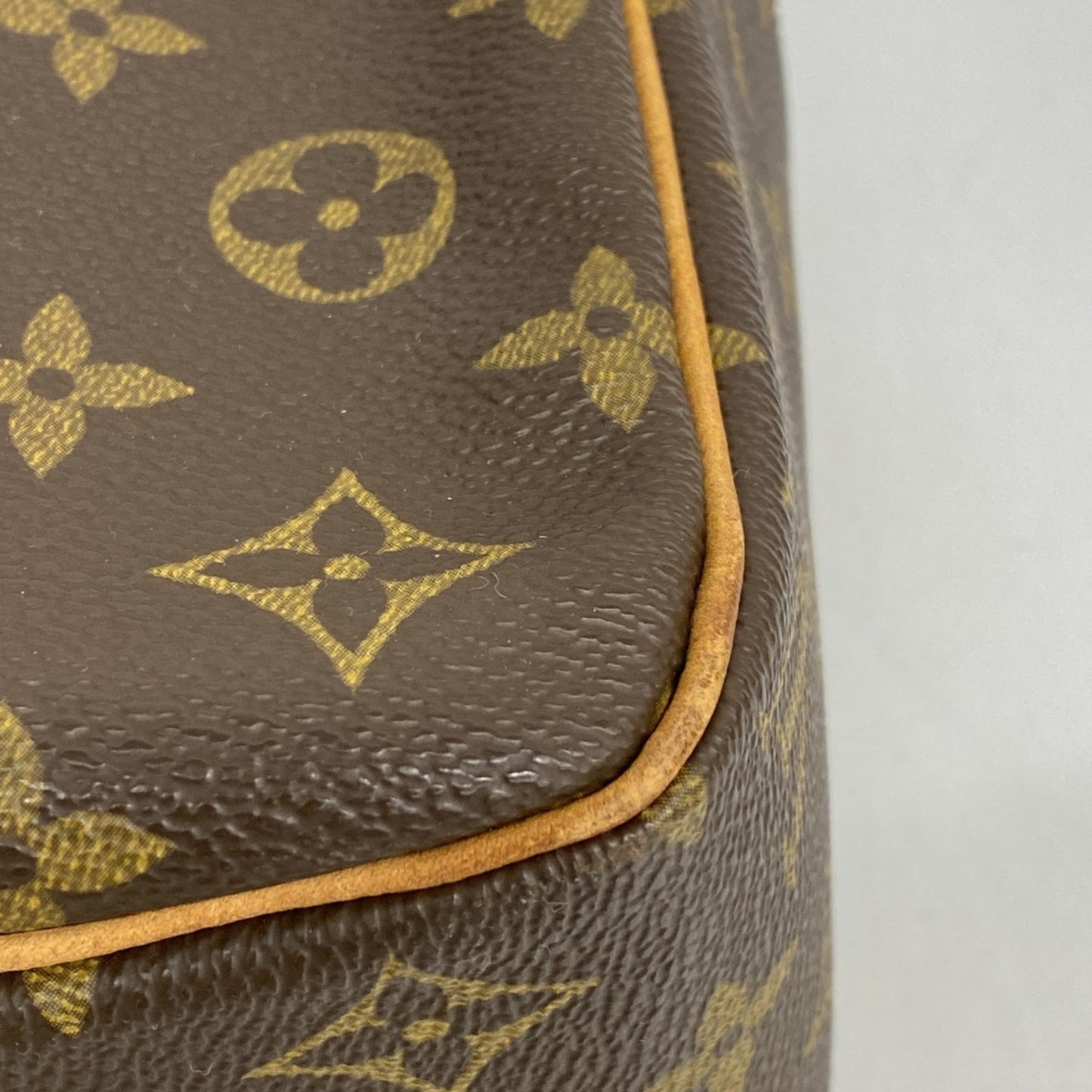 Louis Vuitton Shoulder Bag