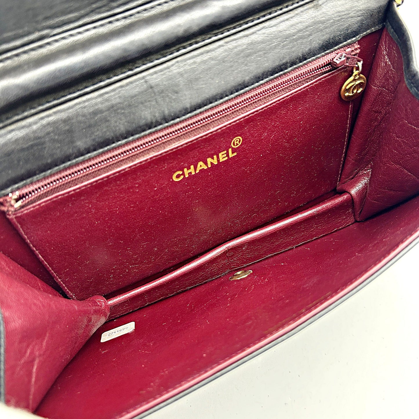 Chanel Quilted CC Flap Bag - Black Shoulder Bags, Handbags LA6518