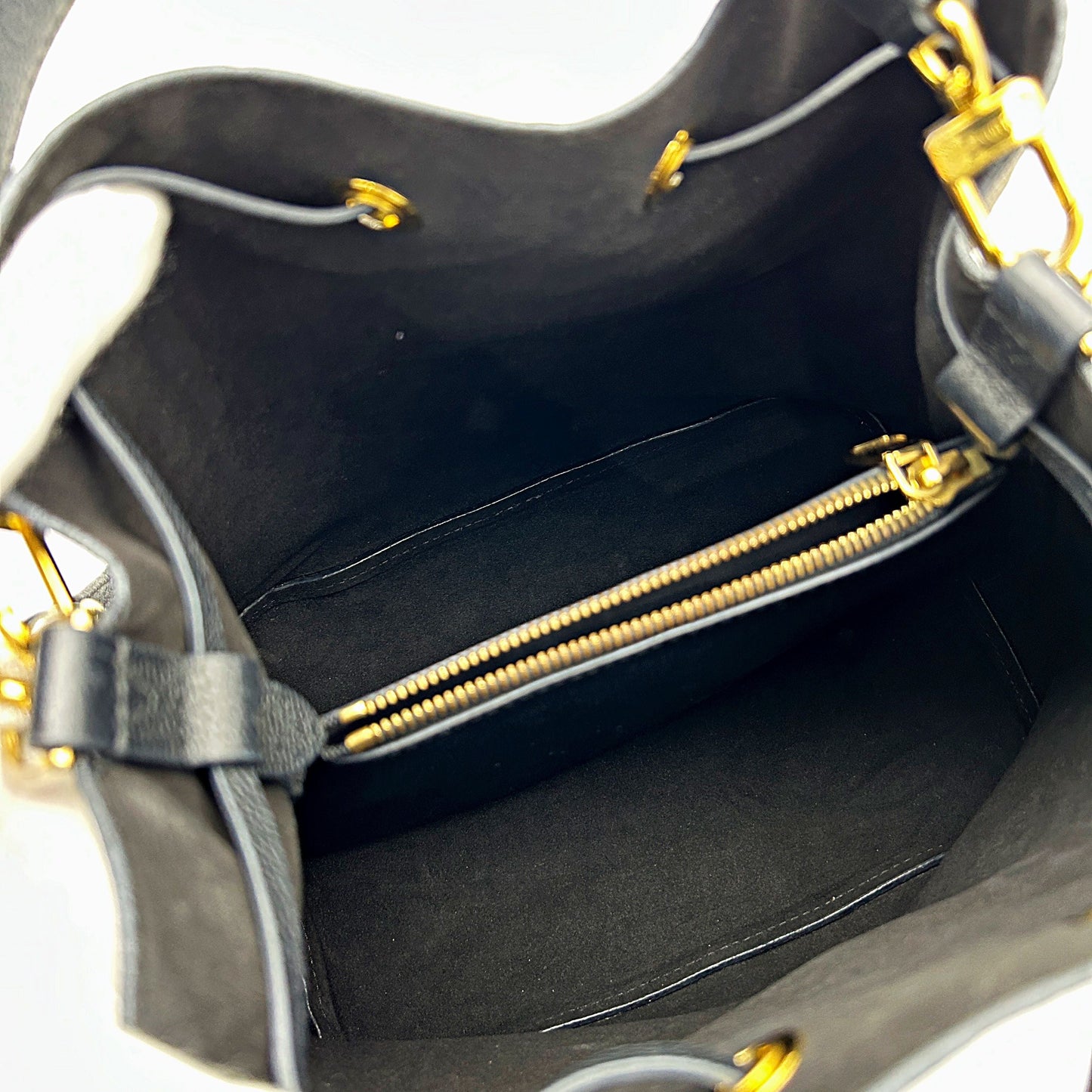 Louis Vuitton LV Monogram Néonoé - Black Bucket Bags, Handbags LA29881