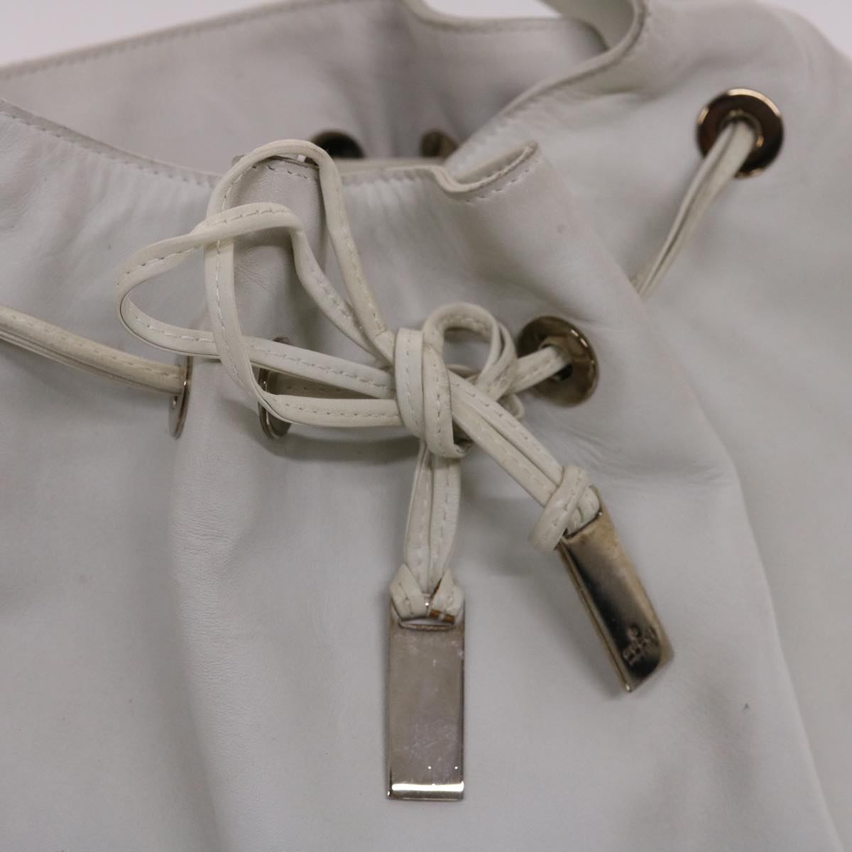 GUCCI Bamboo Shoulder Bag Leather White 49084
