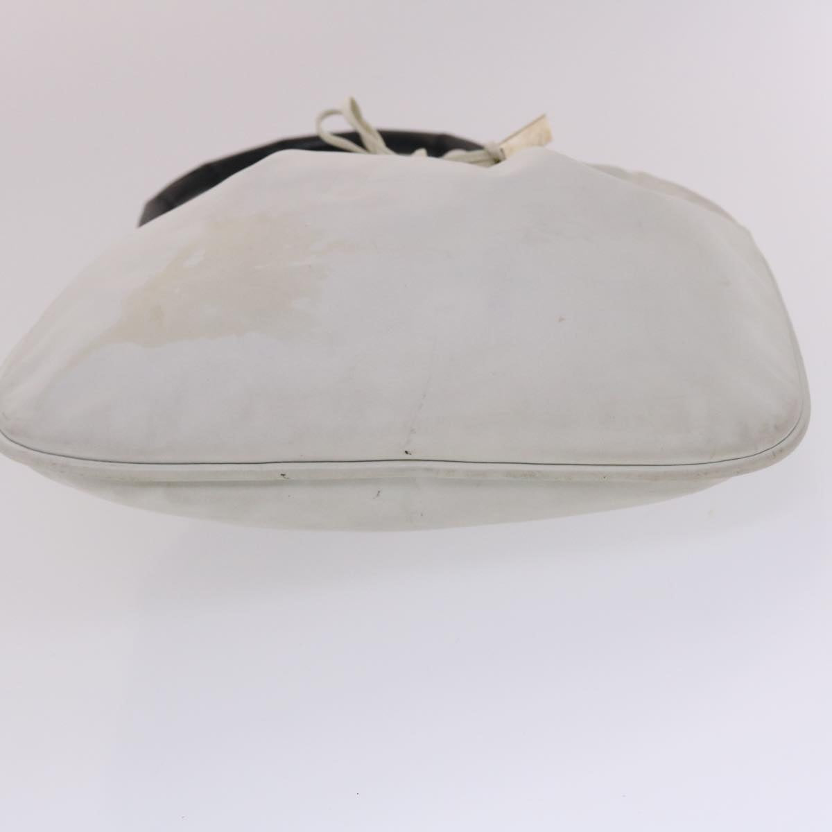 GUCCI Bamboo Shoulder Bag Leather White 49084