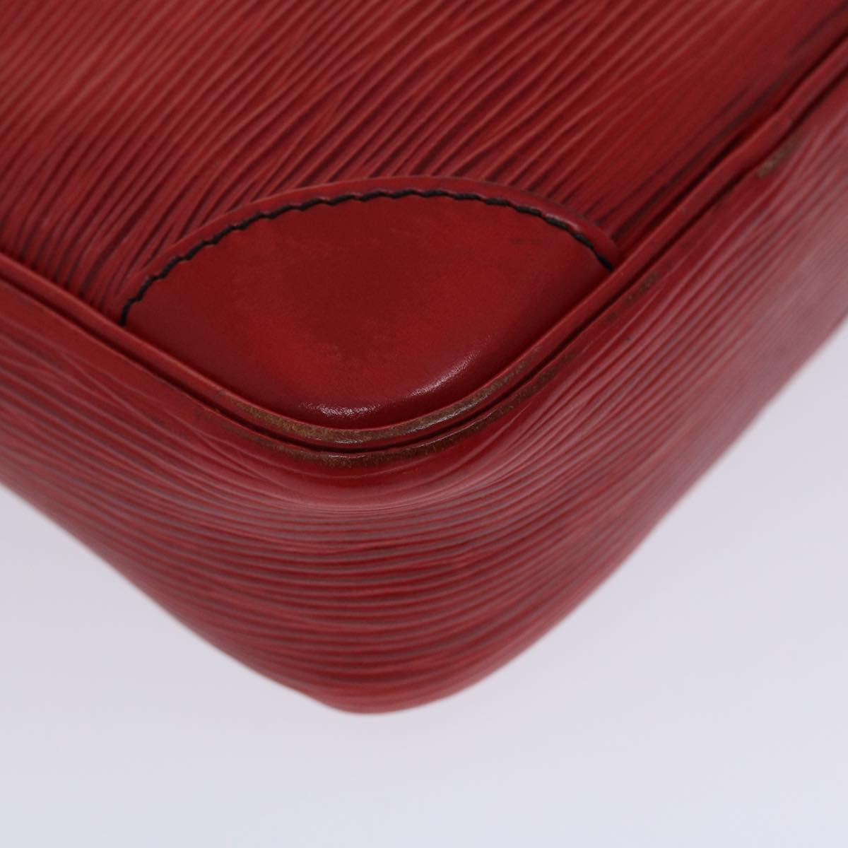 LOUIS VUITTON Epi Danube Shoulder Bag Red M45637 LV 49261