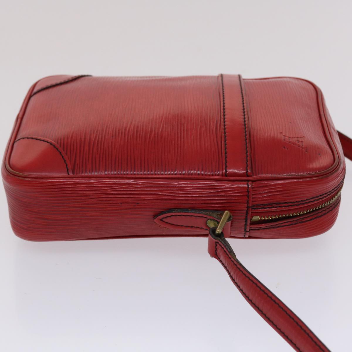 LOUIS VUITTON Epi Danube Shoulder Bag Red M45637 LV 49261