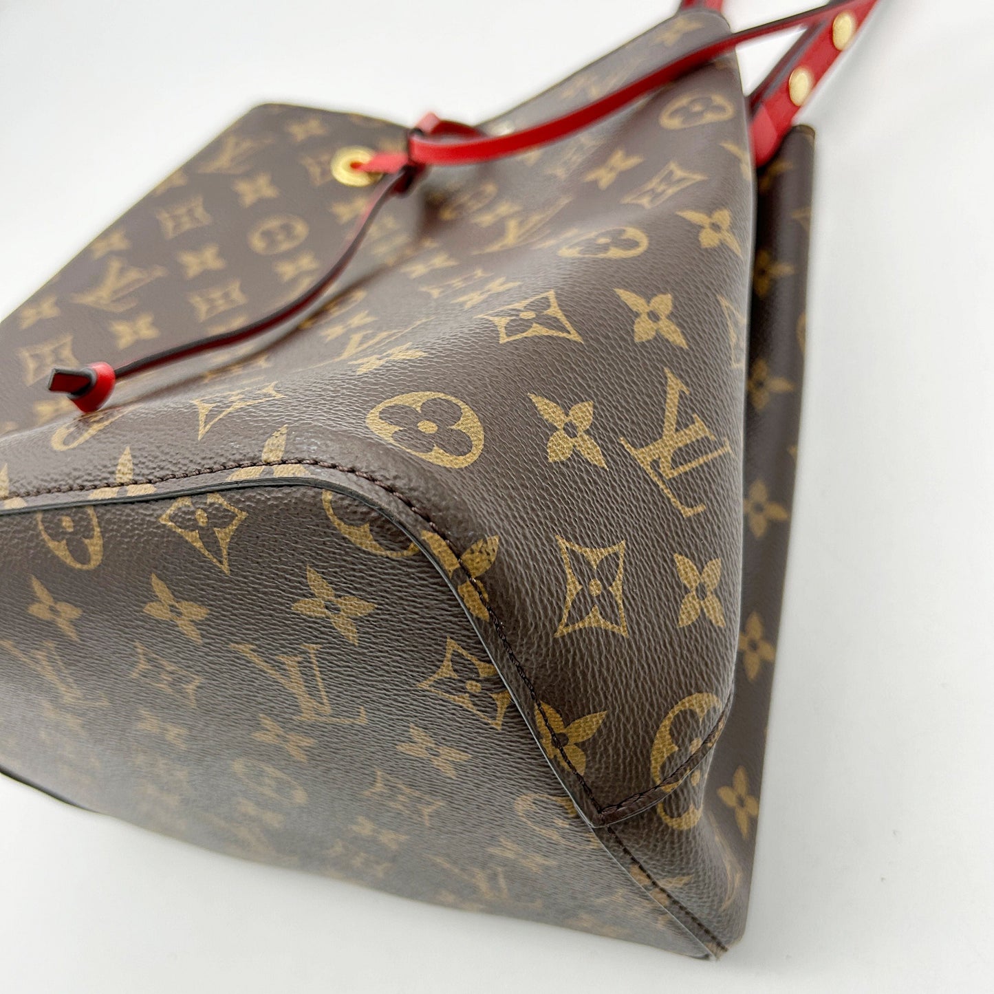 Louis Vuitton LV Monogram Néonoé MM - Brown Bucket Bags, Handbags LA27913