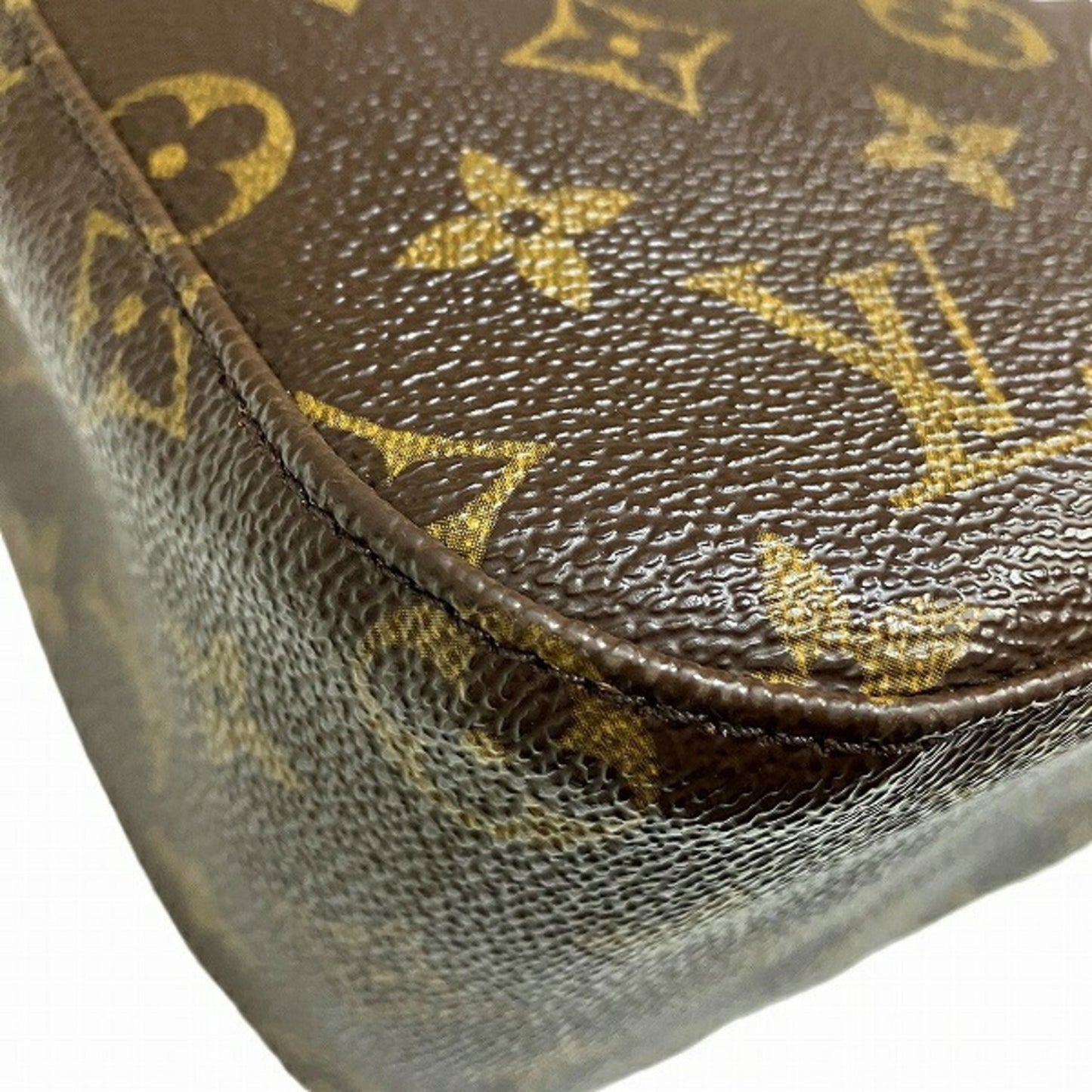 Louis Vuitton Monogram Monogram Handbag Shoulder Bag