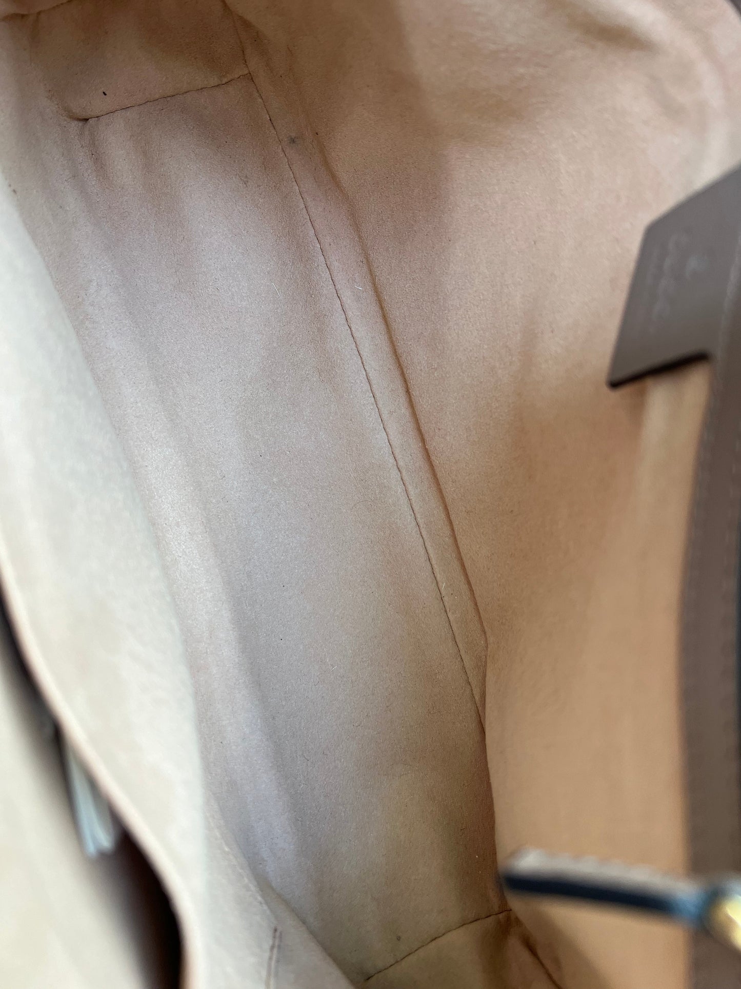 Gucci GG Dusty Pink Marmont Medium Shoulder Bag