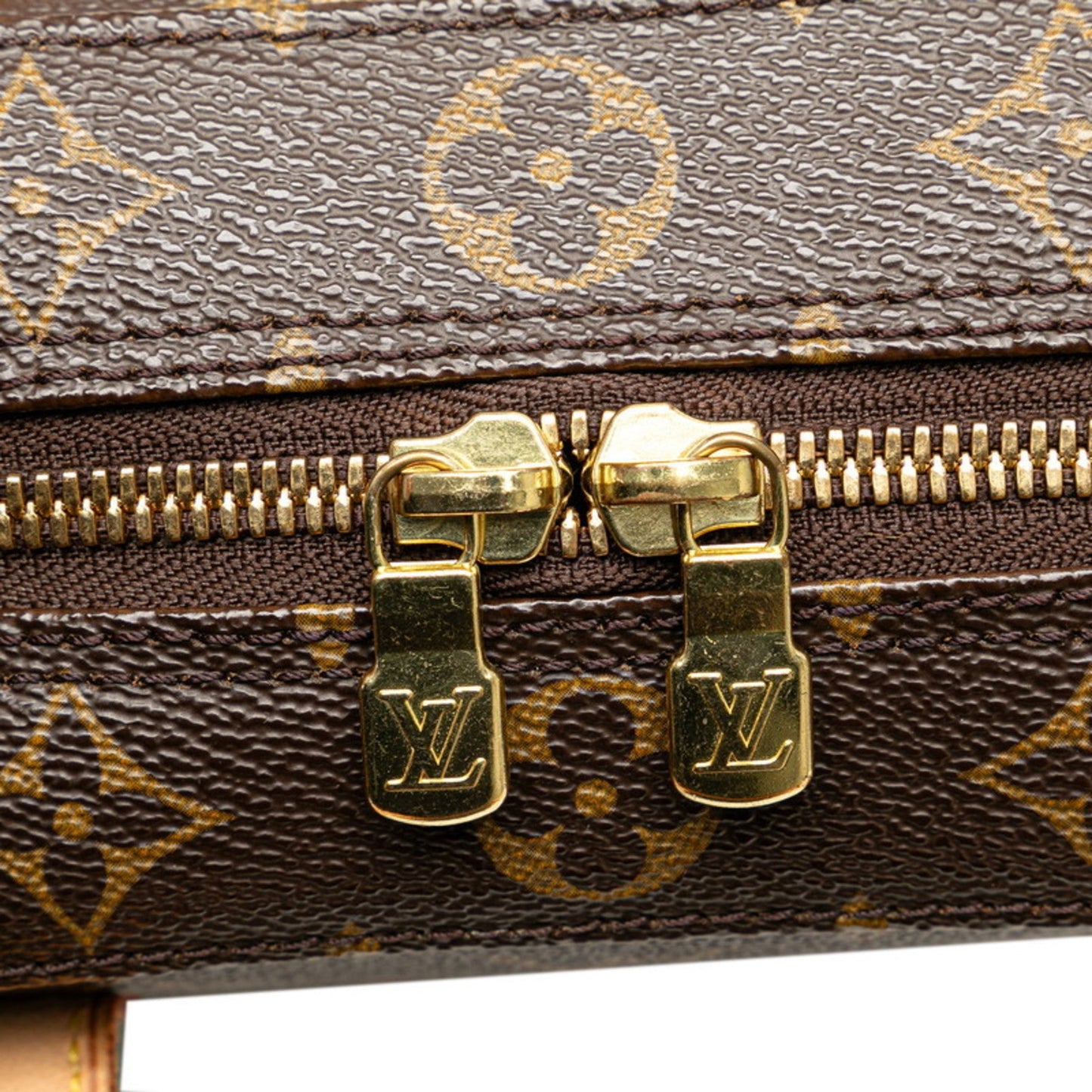Louis Vuitton Monogram Monogram Monogram Handbag Shoulder Bag