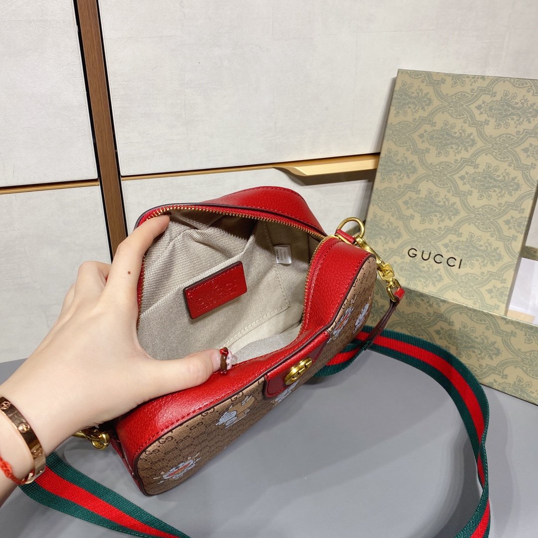 MO - Top Quality Bags Gucci 240