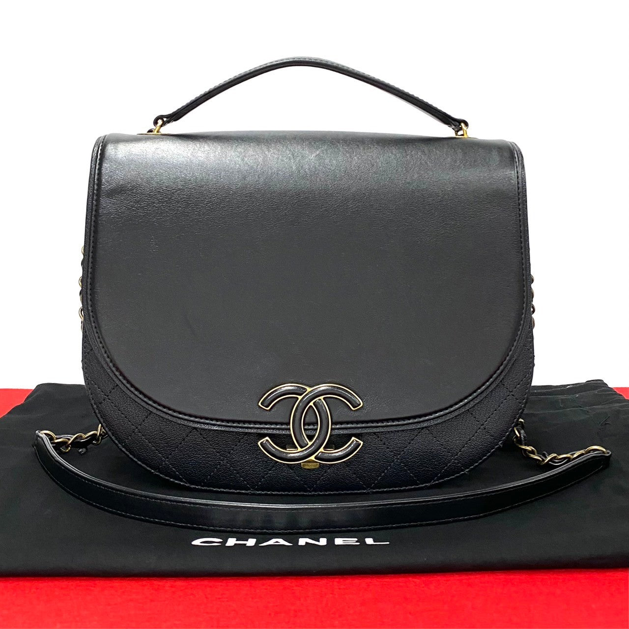 CHANEL Shoulder Bag lambskin black Matrasse