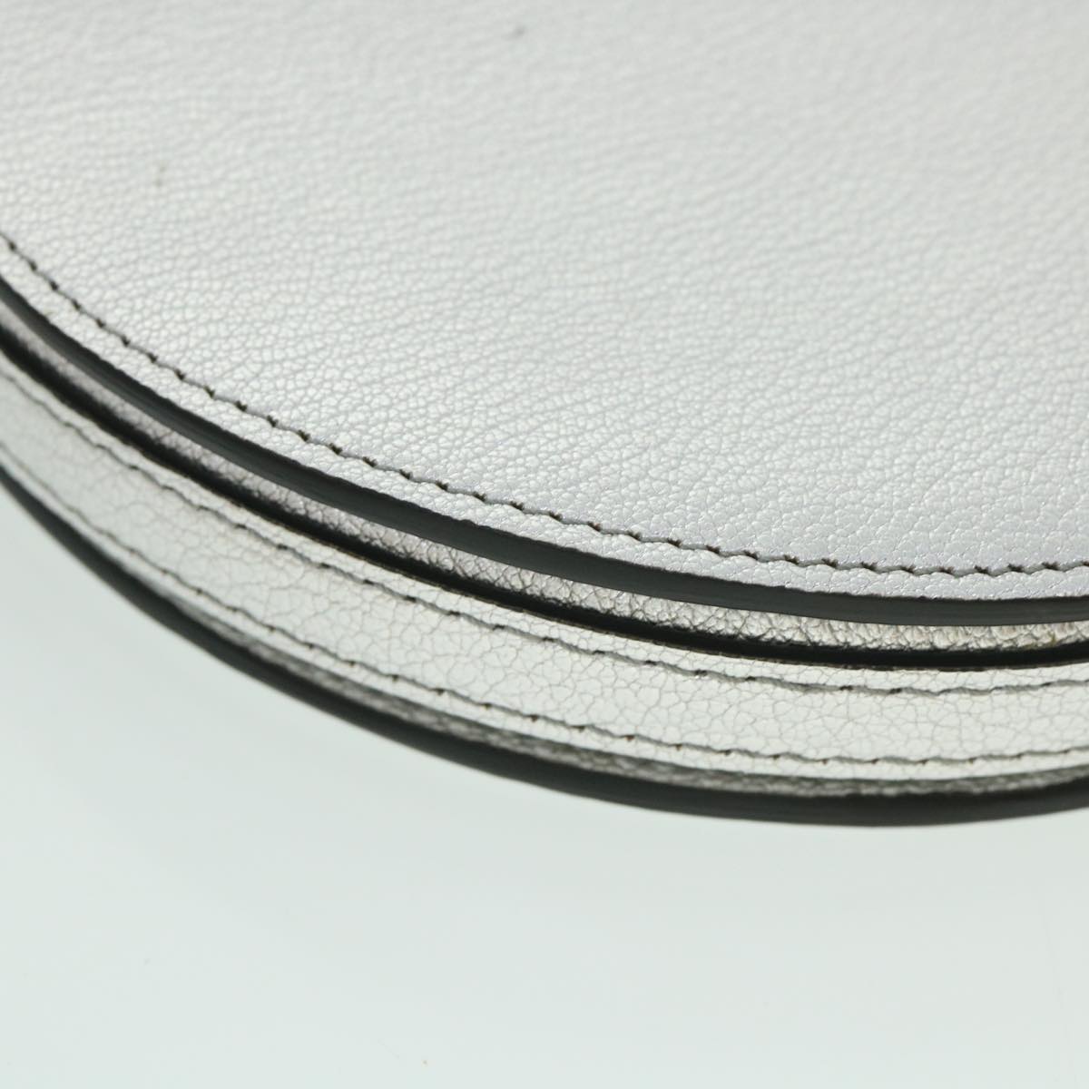 Burberry Olympia Chain Shoulder Bag Leather Silver Auth 54029