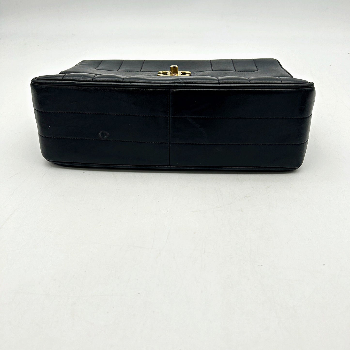 Chanel Vintage Vertical Quilt Kelly Bag - Black Handle Bags, Handbags LA18012
