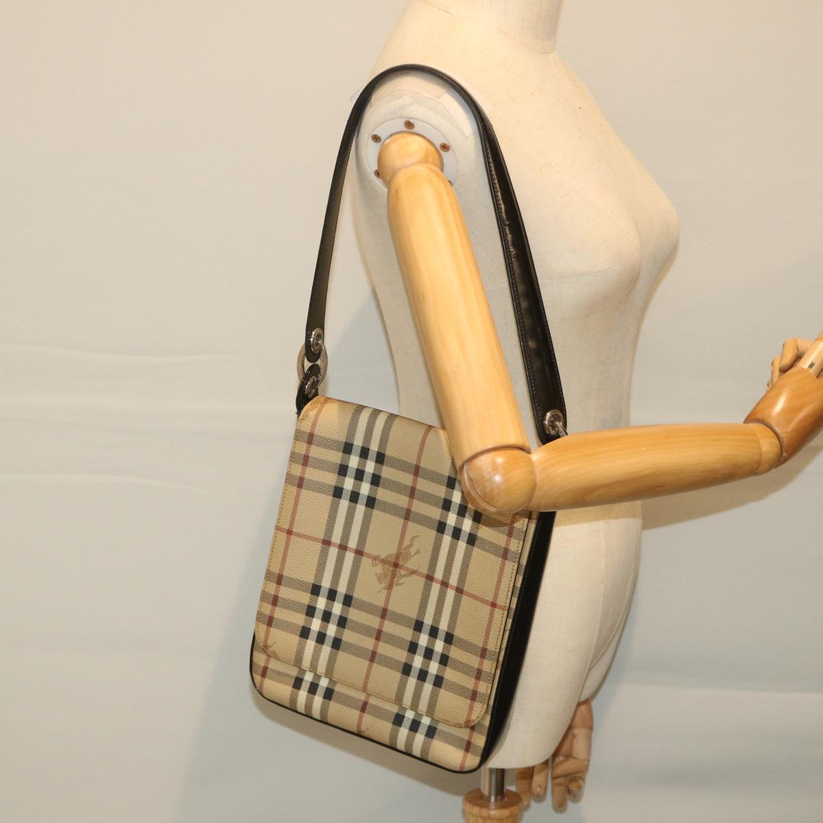 BurberrySs Nova Check Shoulder Bag PVC Leather Beige Black Auth 56484