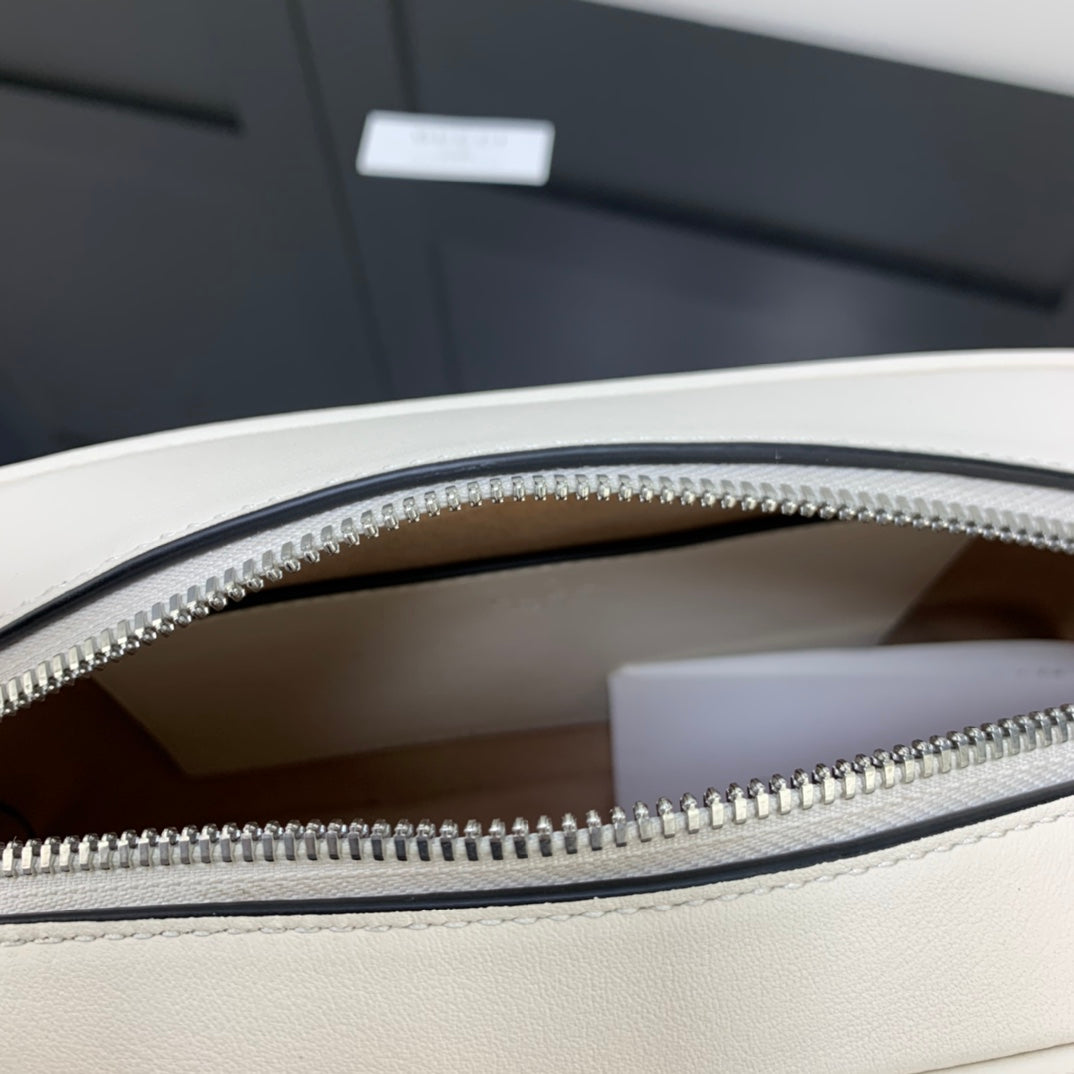 BOLSA GUCCI MARMONT 24