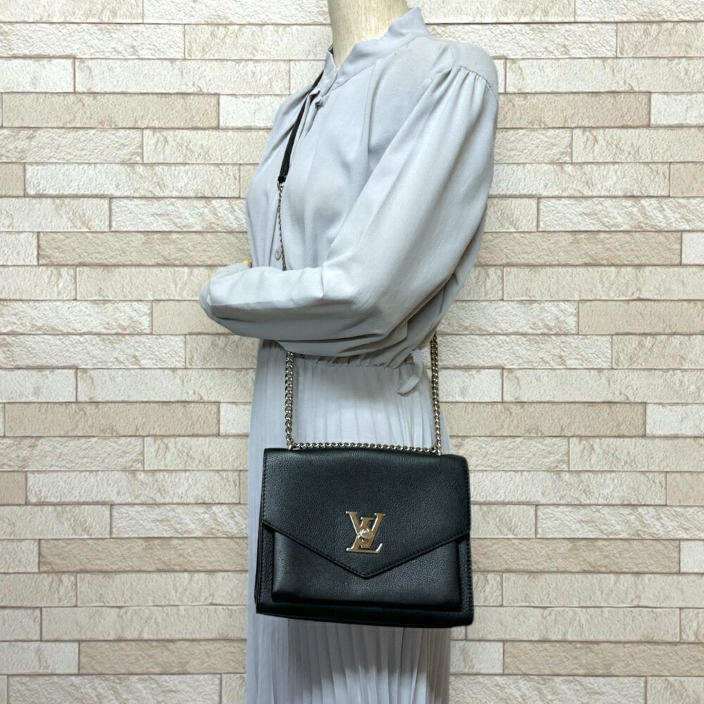 Louis Vuitton Leather Shoulder Bag