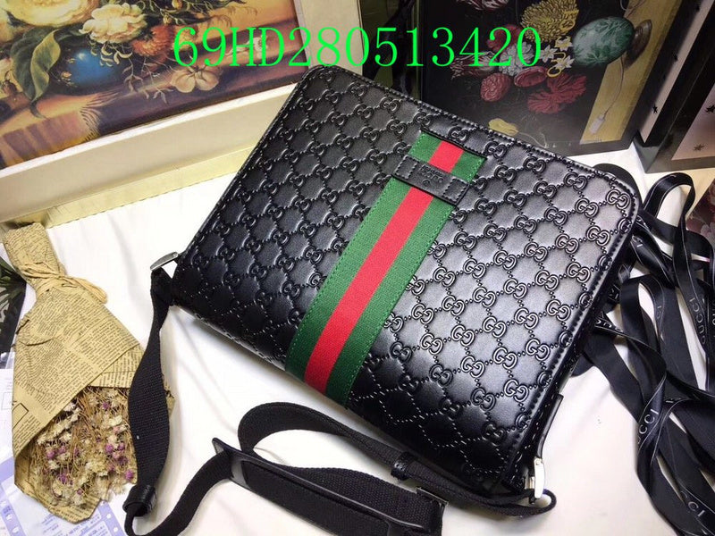 Gucci Bags - The Tote 878